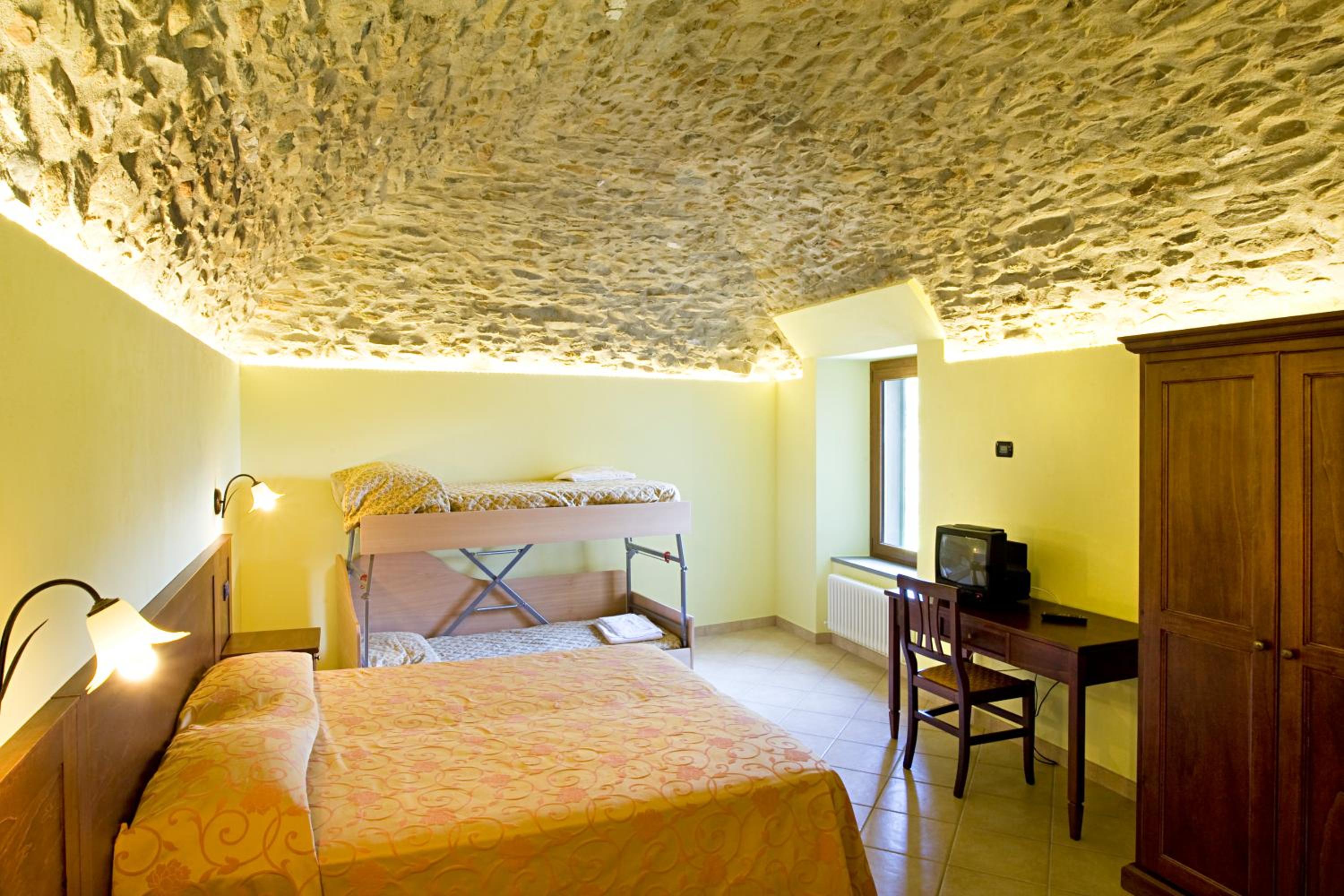 Quadruple Room photo 1