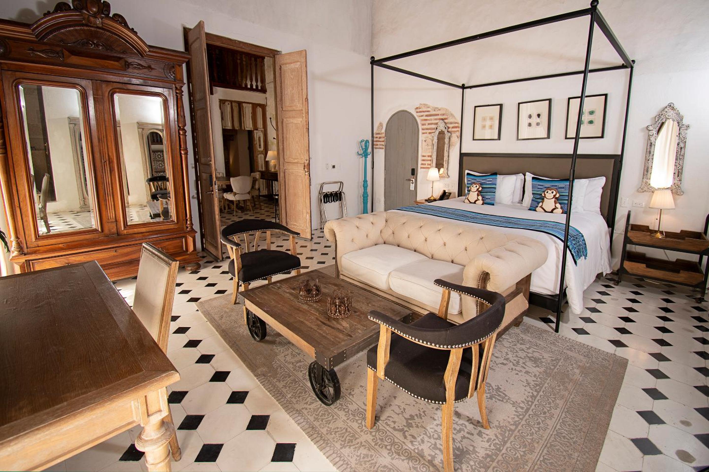 Two-Bedroom Suite with Balcony  photo 1