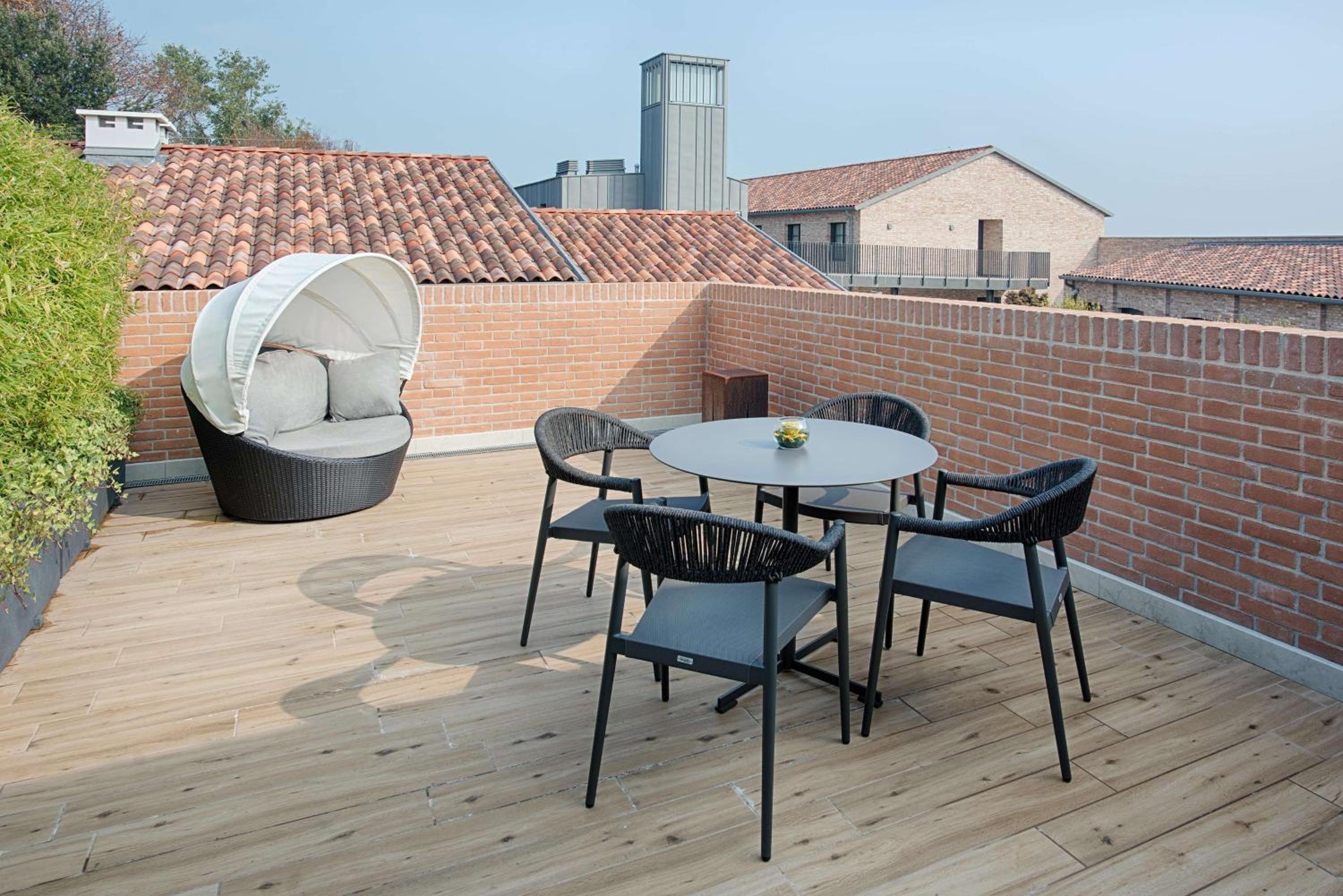 Premium Double Room with Terrace - Photo 2
