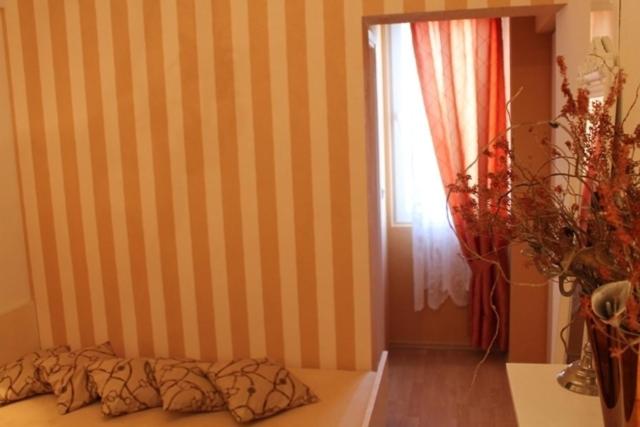 One-Bedroom Apartment with Balcony and Sea View photo 1
