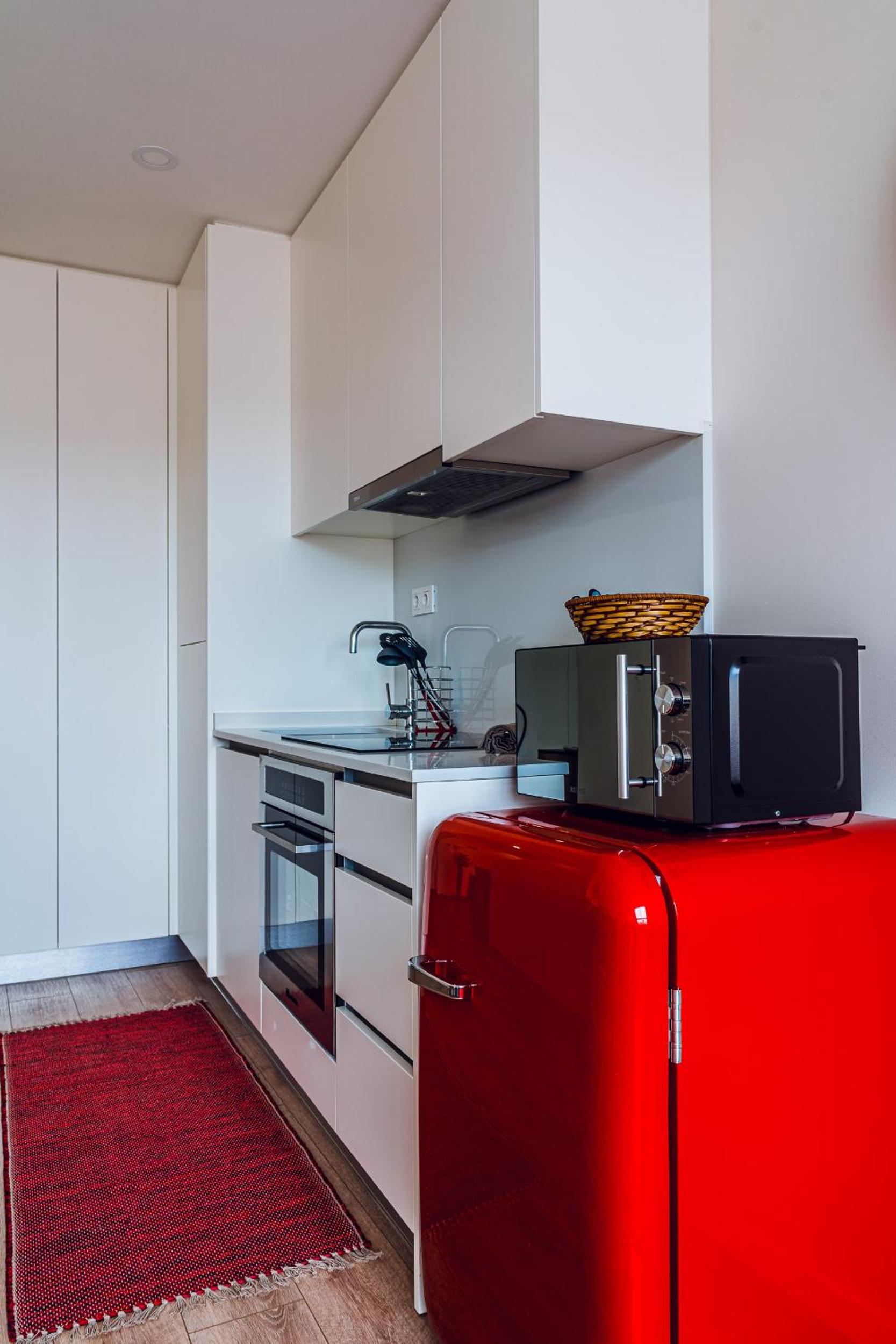 One-Bedroom Apartment - Photo 5