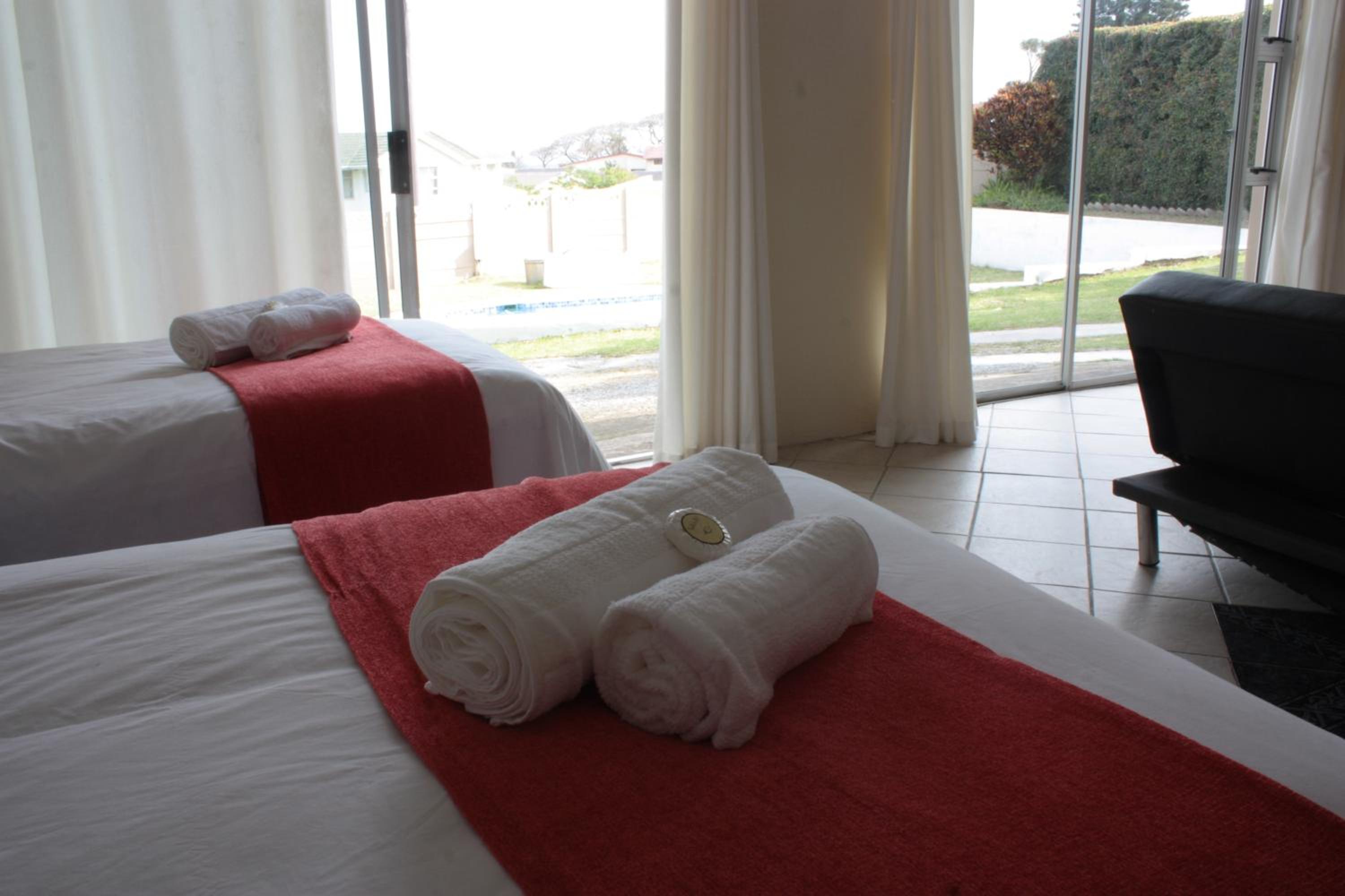 Basic Double Room photo 3