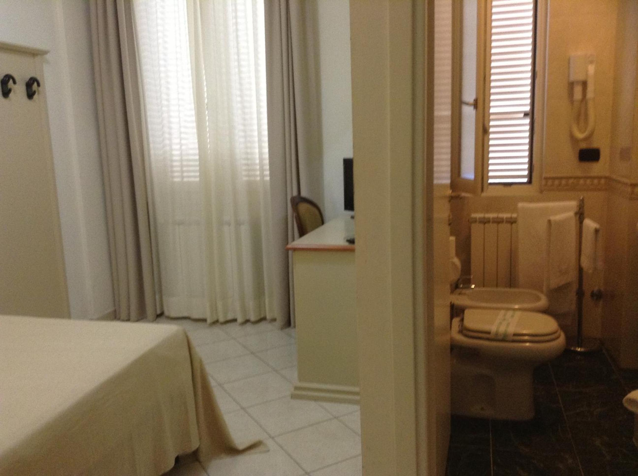 Single Room photo 1