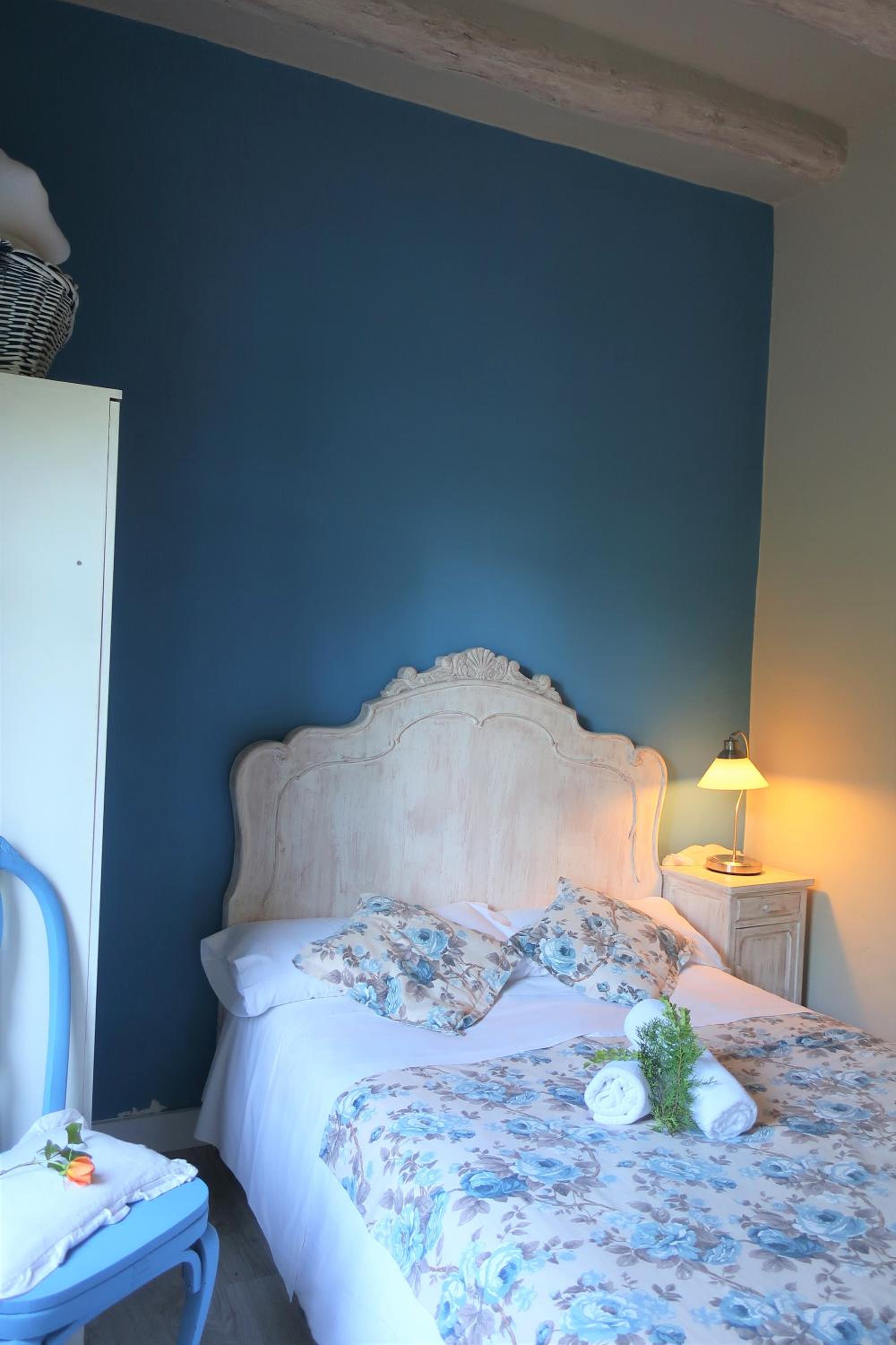 Two-Bedroom Apartment - Photo 30