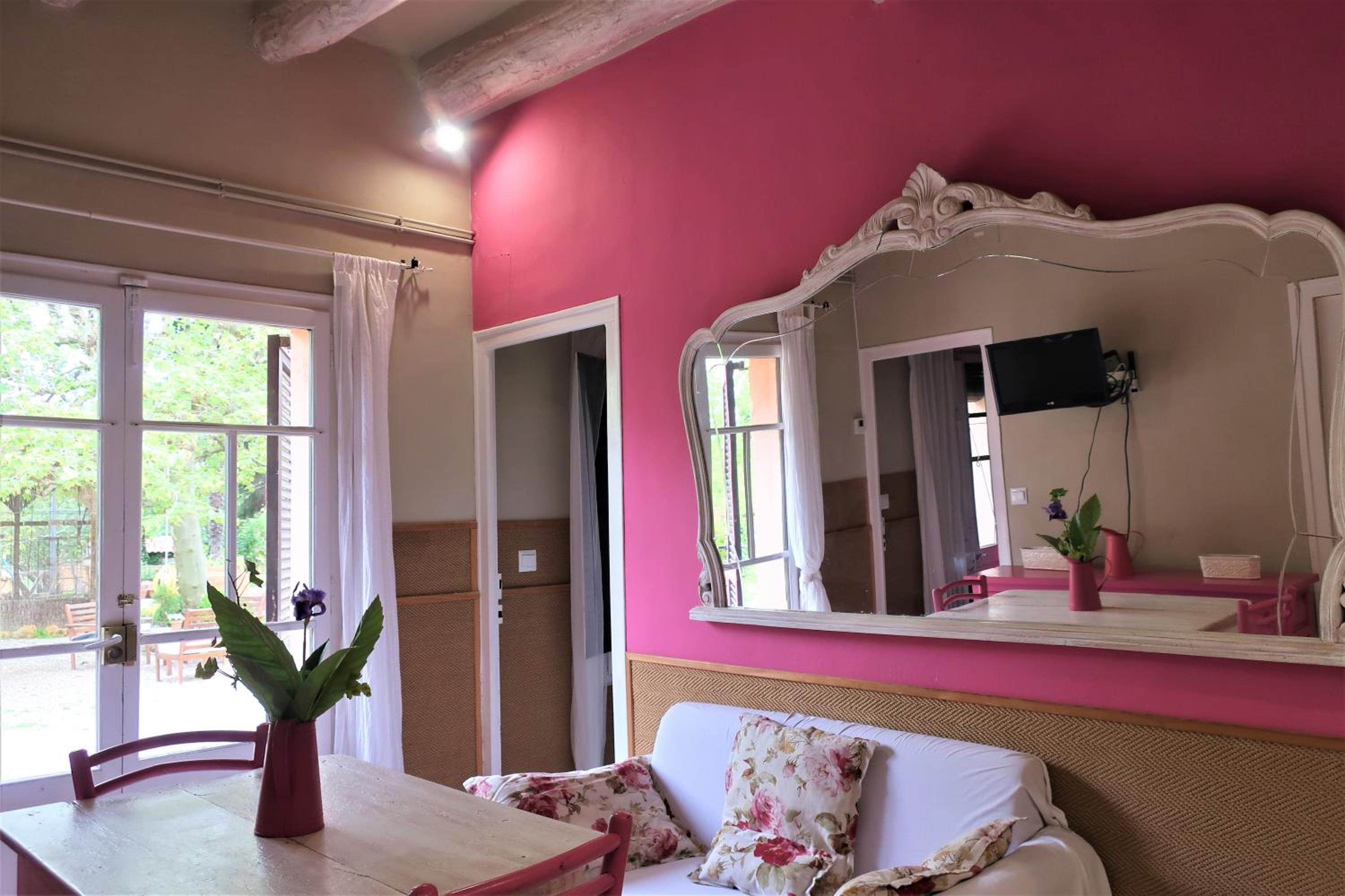 Two-Bedroom Apartment - Photo 5