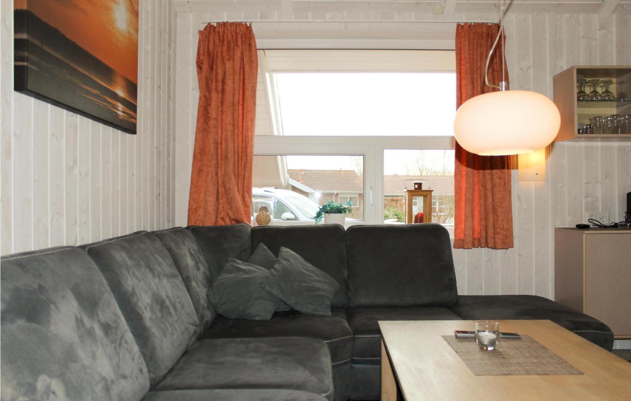 Three-Bedroom Vacation Home photo 2