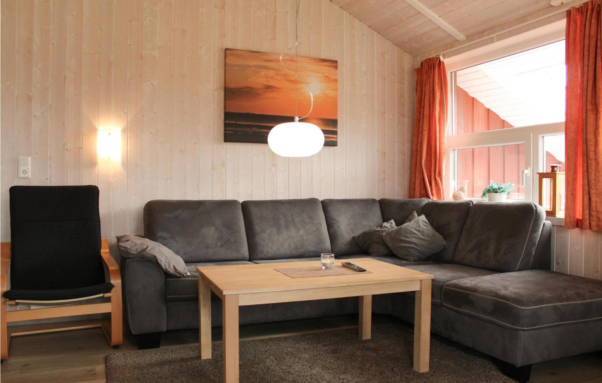 Three-Bedroom Vacation Home photo 1