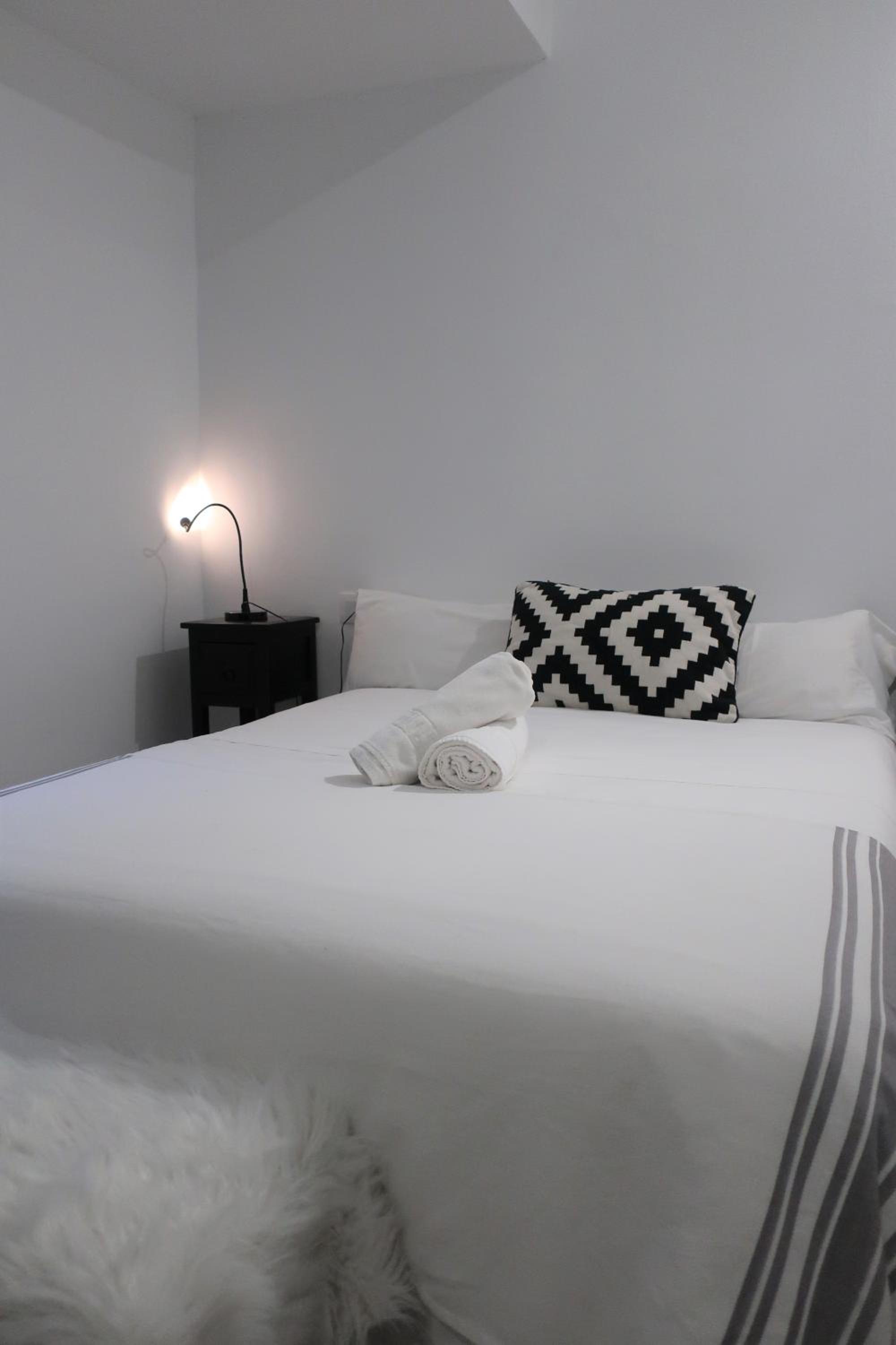 Two-Bedroom Apartment - Photo 21