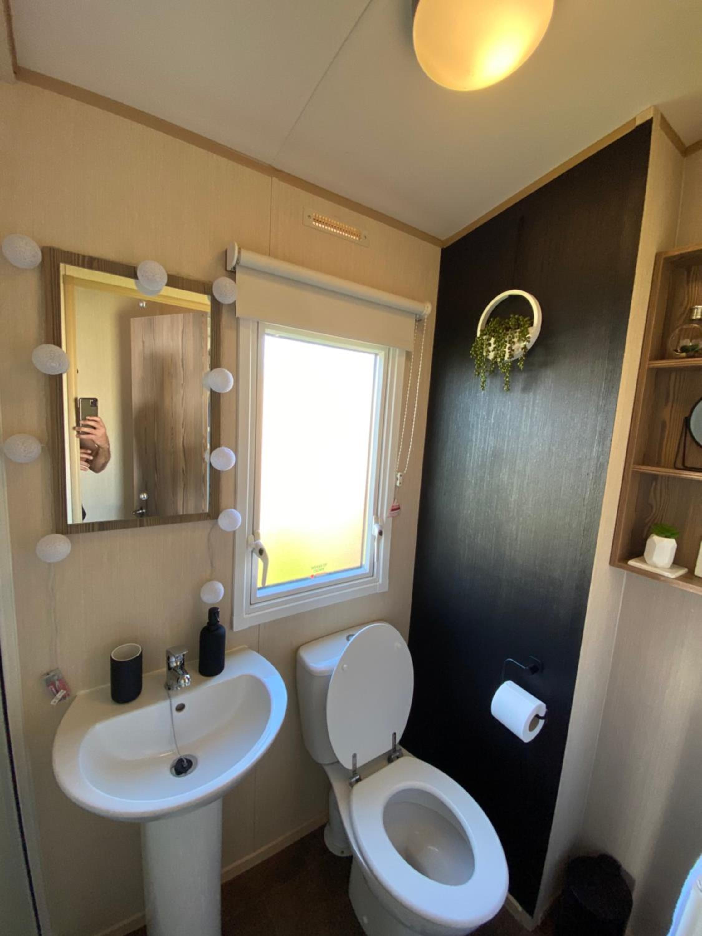 Two-Bedroom House - Photo 10