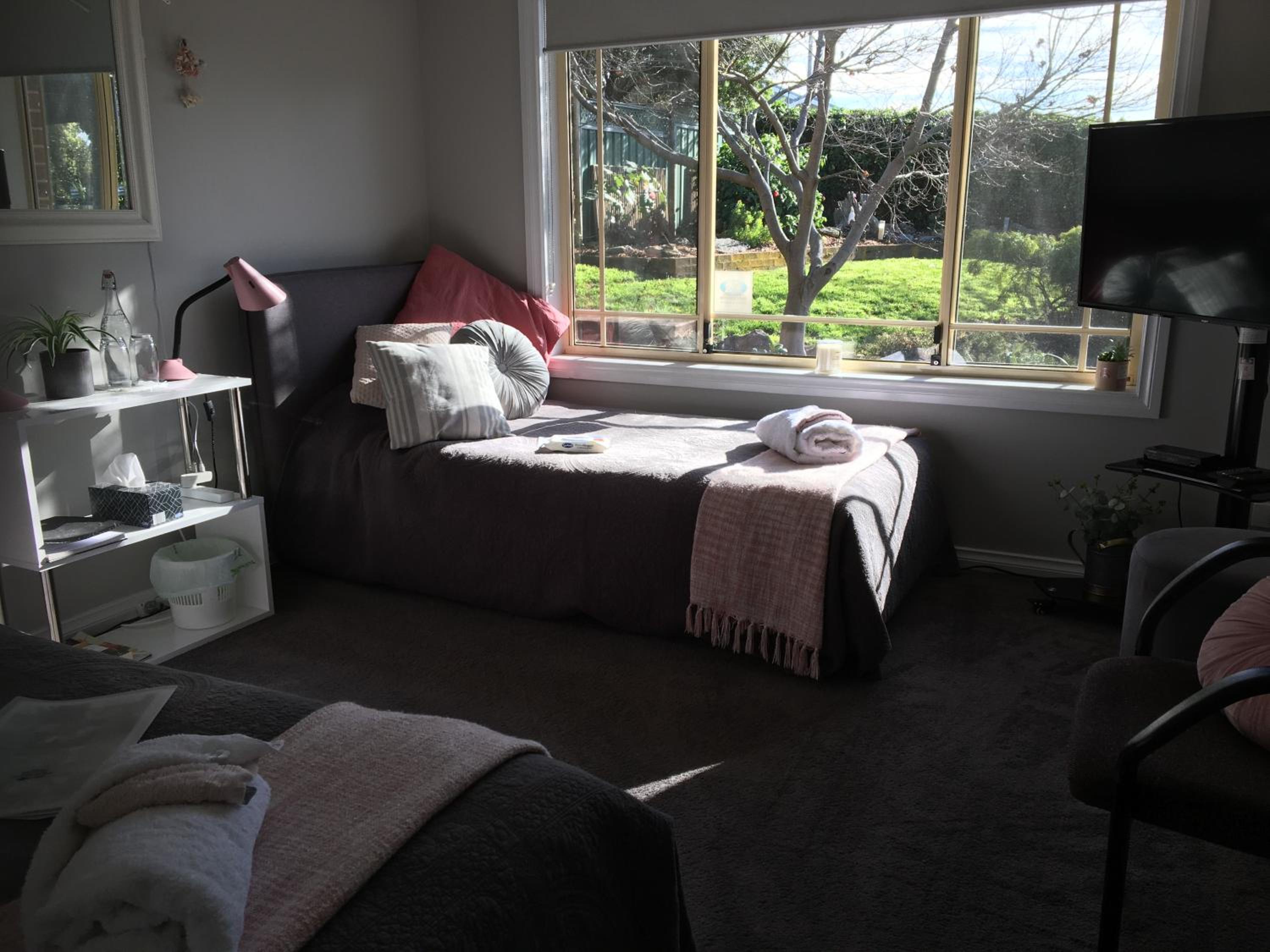 Deluxe Twin Room - Photo 6