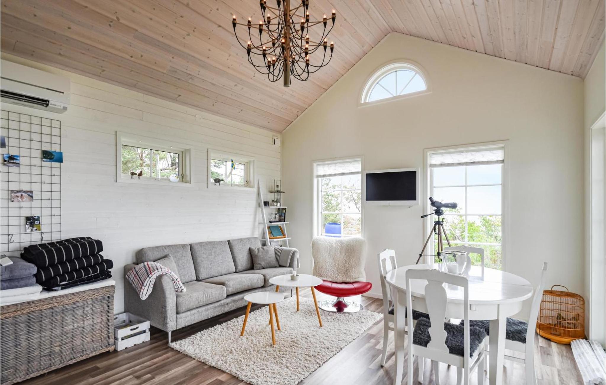 Three-Bedroom Vacation Home  photo 1