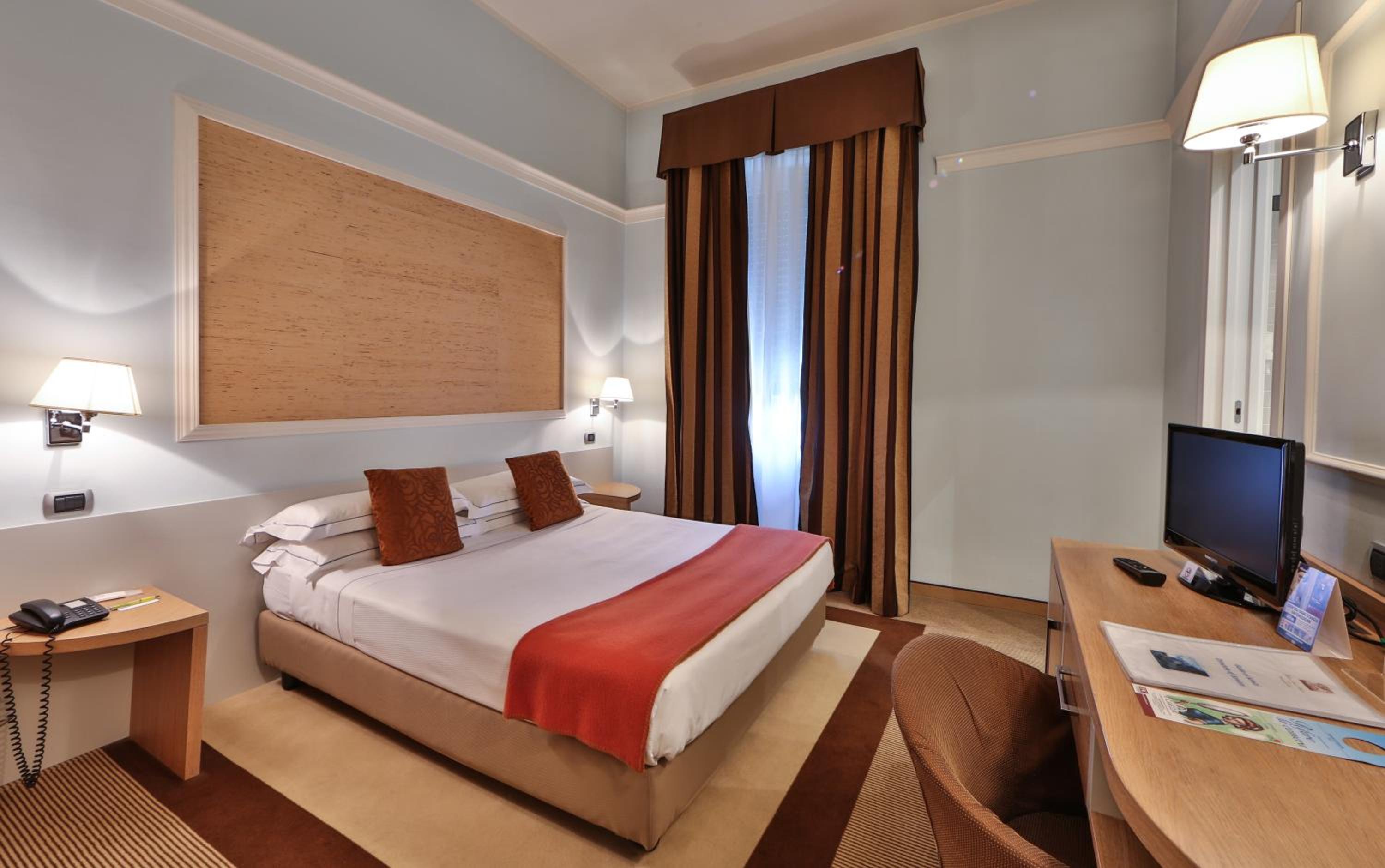 Classic Double or Twin Room photo 1