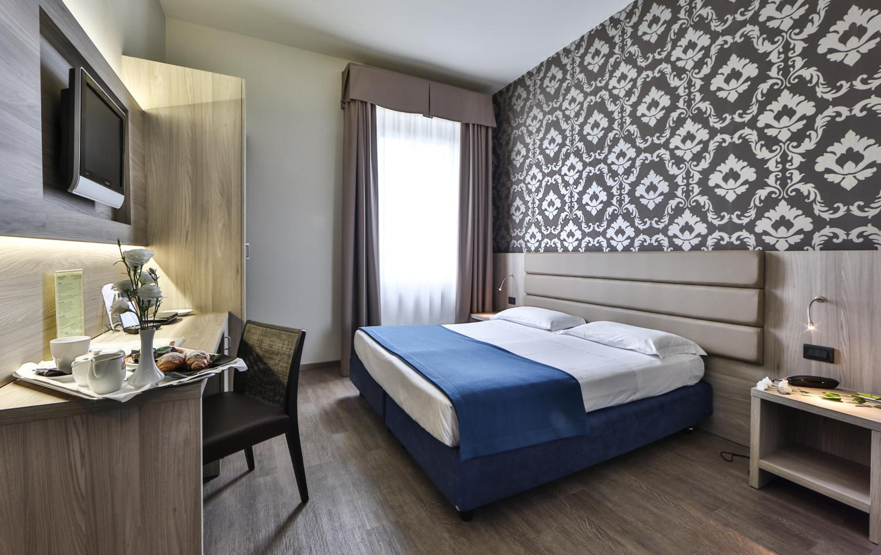 Superior Double or Twin Room - Photo 1
