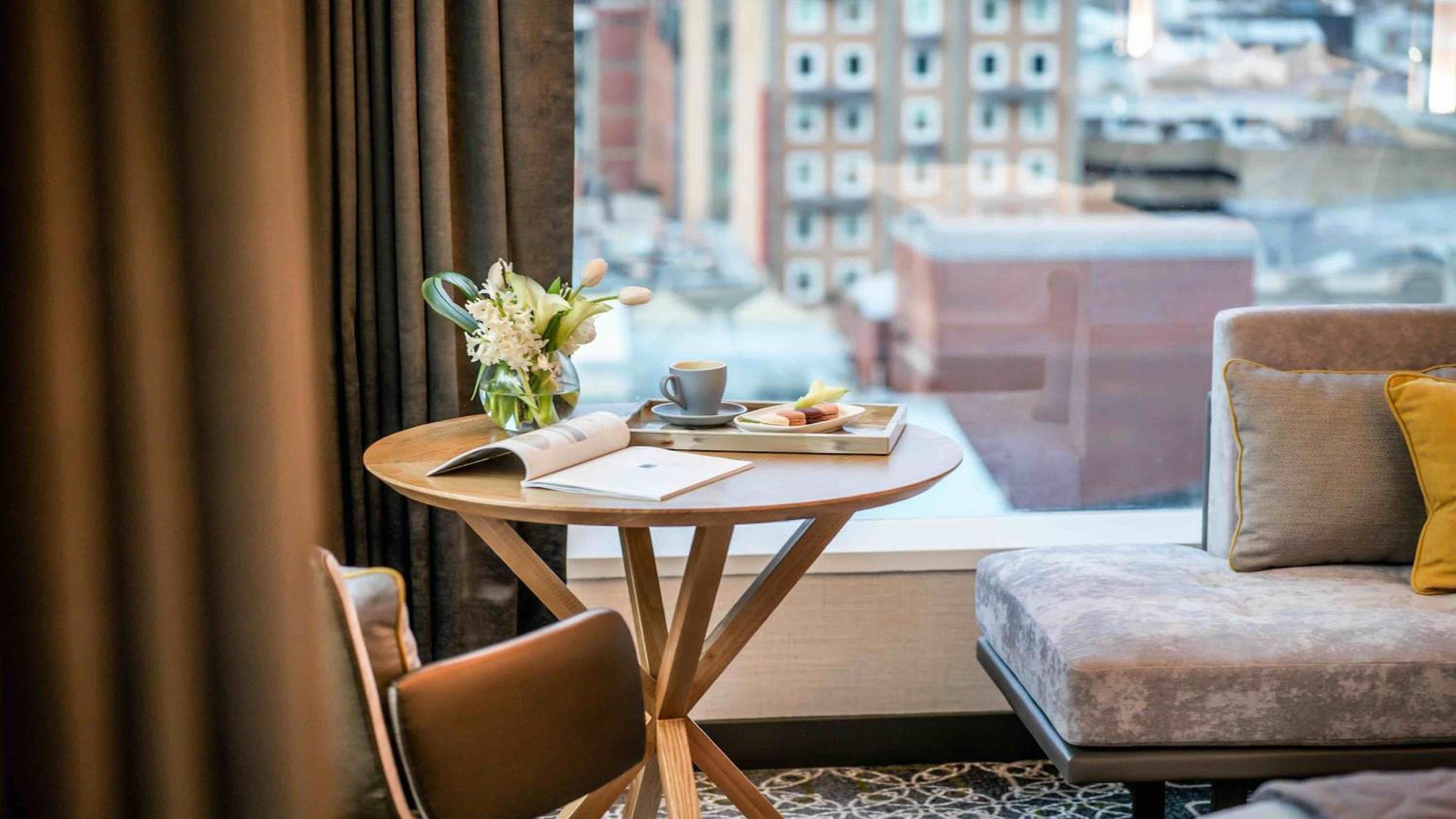 Classic Double Room with Two Double Beds and City View thumbnail 5