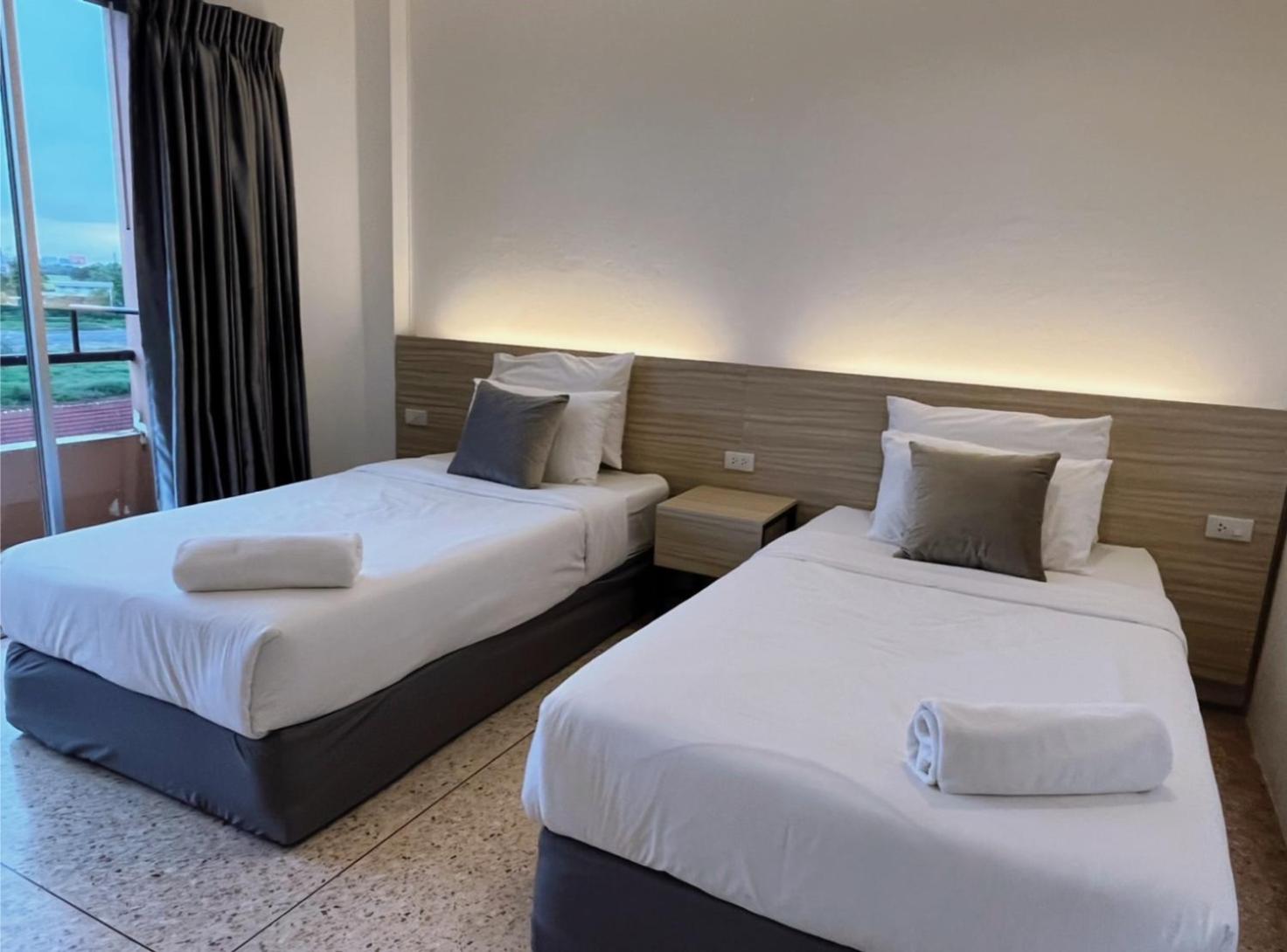 Standard Twin Room photo 2