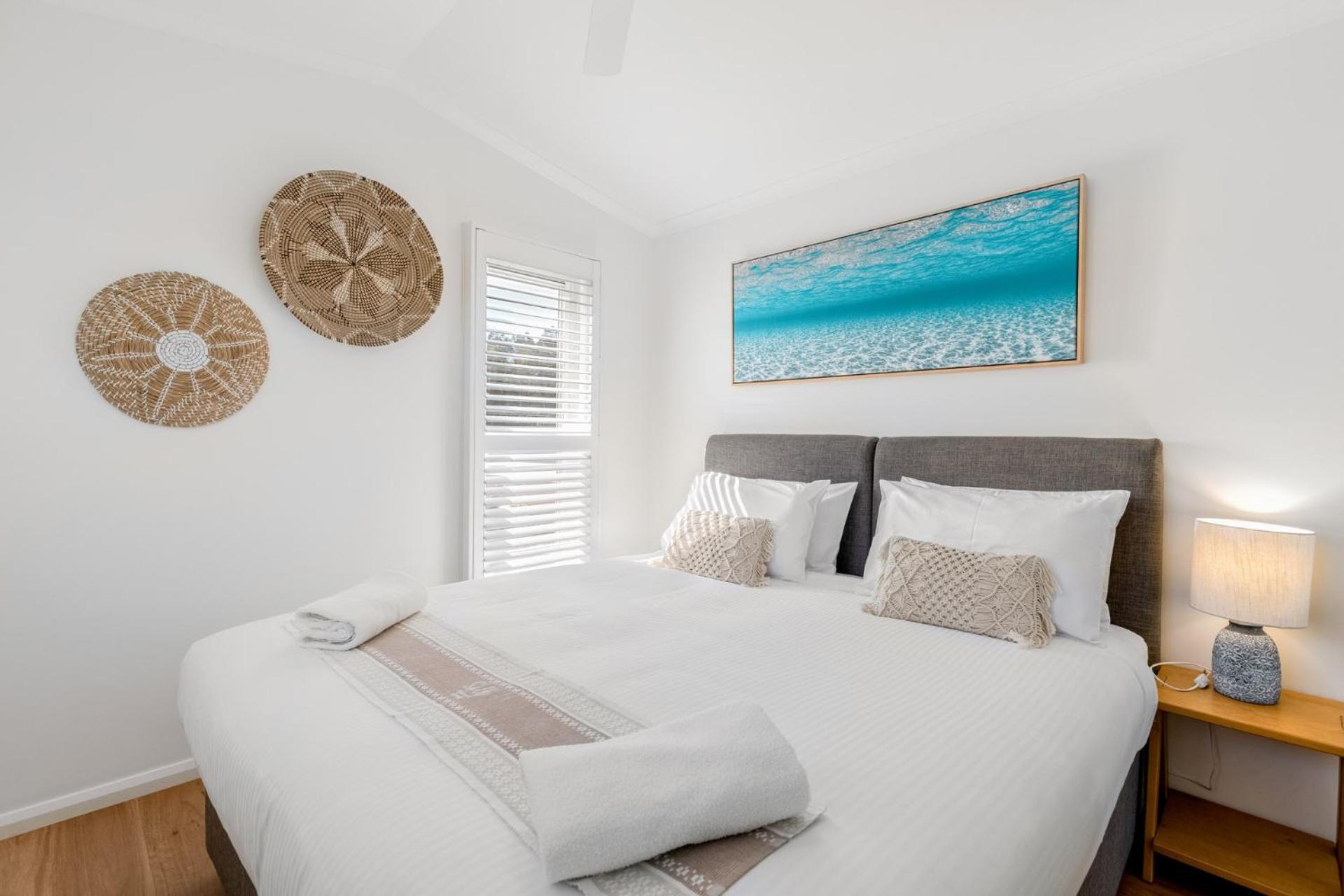 One-Bedroom Waterfront Villa - Photo 3