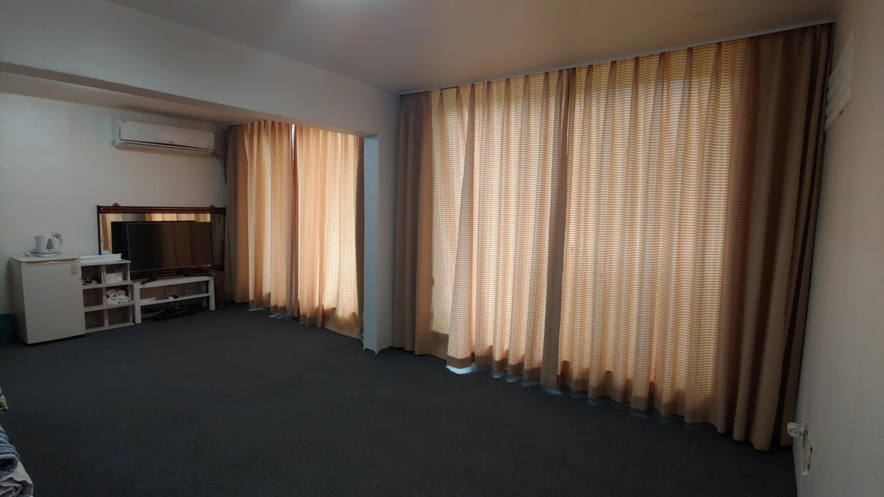 Deluxe Family Room photo 1