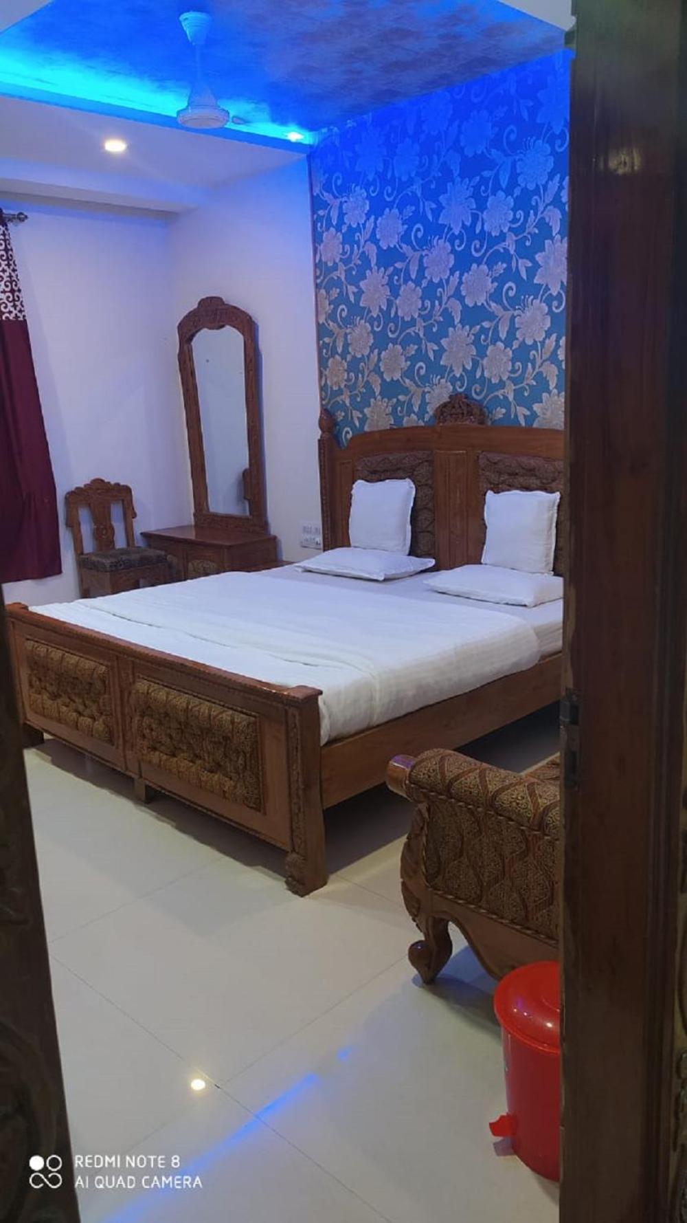 Standard Double Room With Fan photo 3
