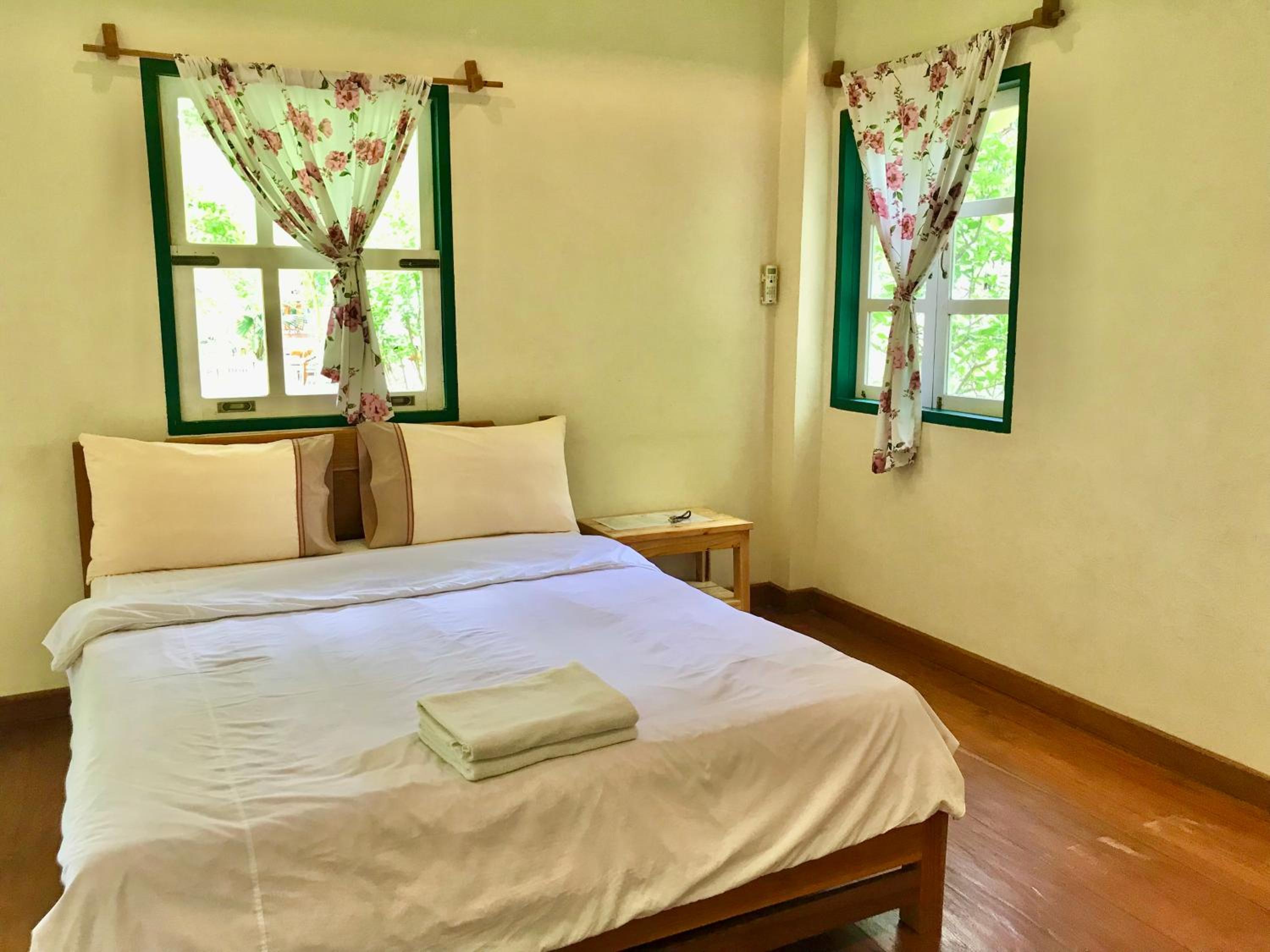 Budget Double Room photo 2