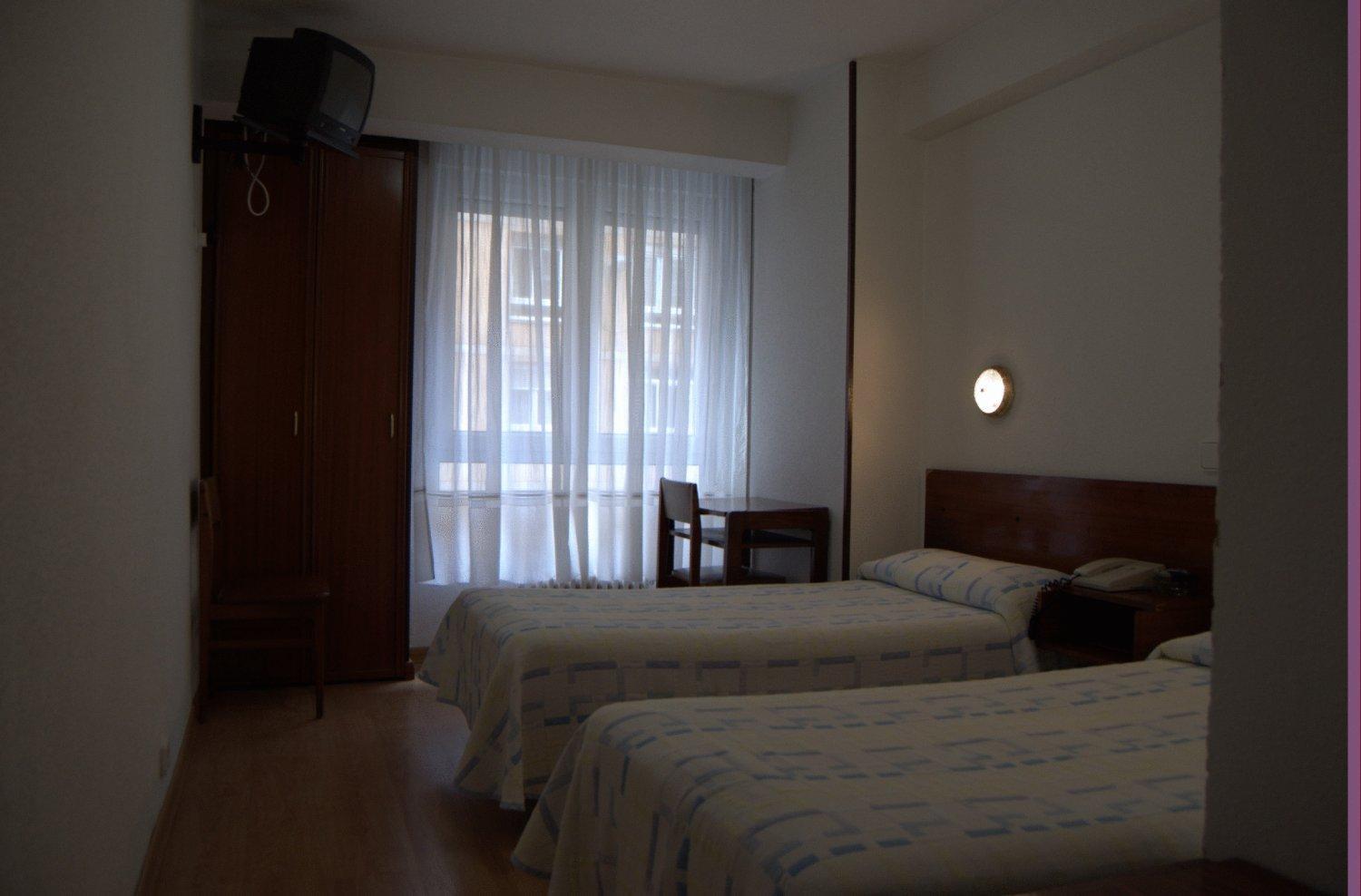 Double or Twin Room photo 3