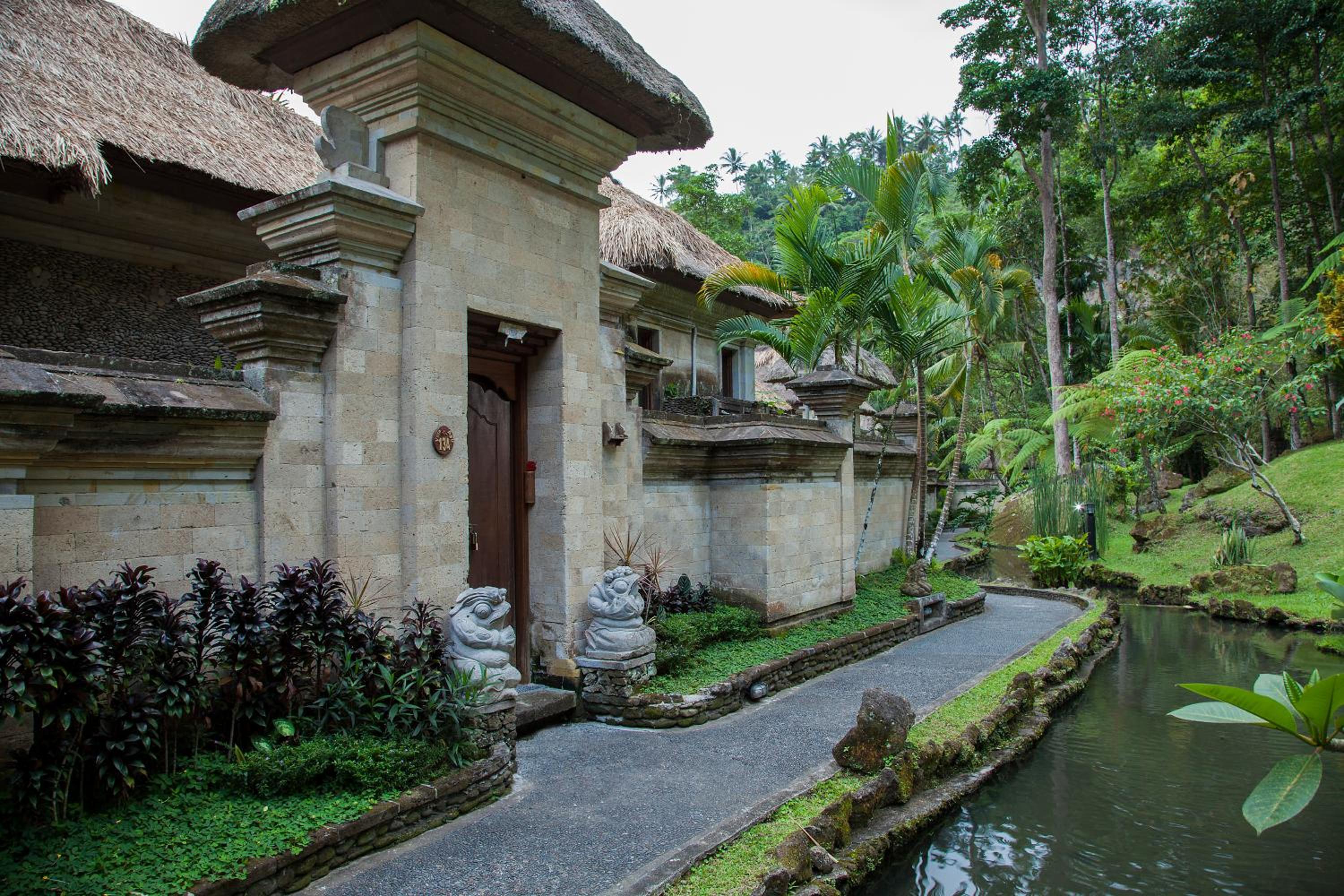 Deluxe Pool Villa with 1 hour Massage