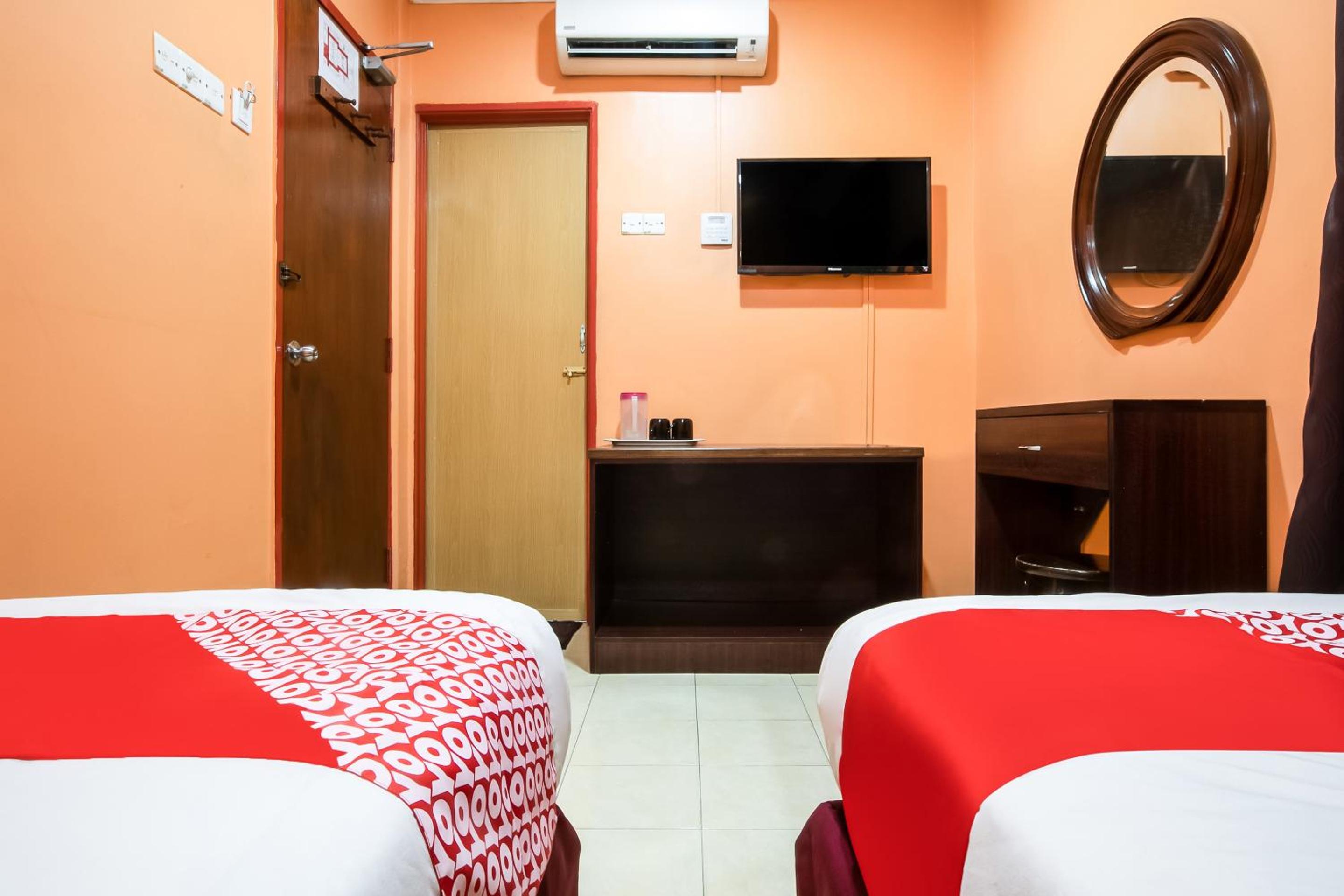 Deluxe Twin Room - Photo 3
