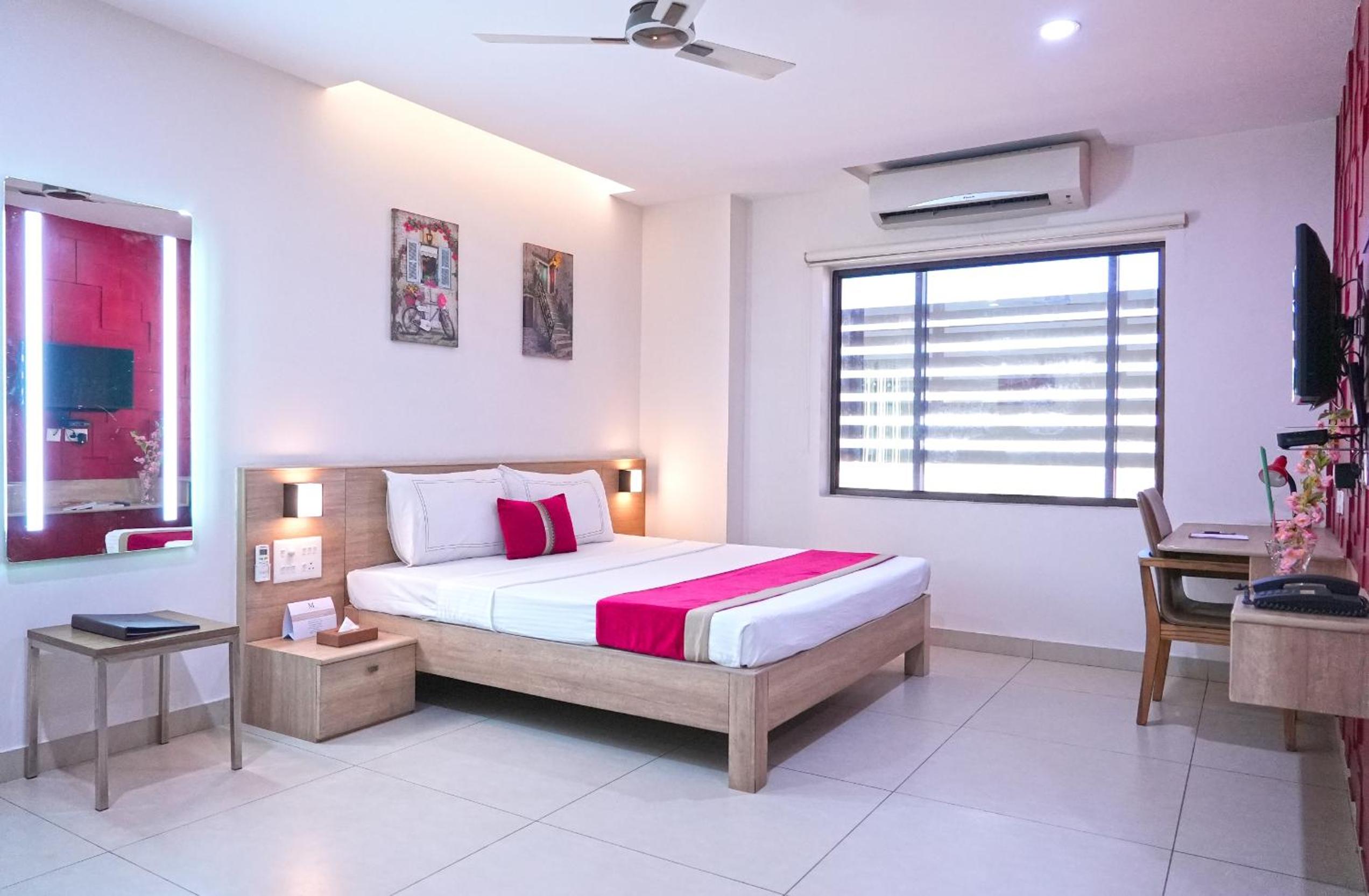 Deluxe Room - Photo 18