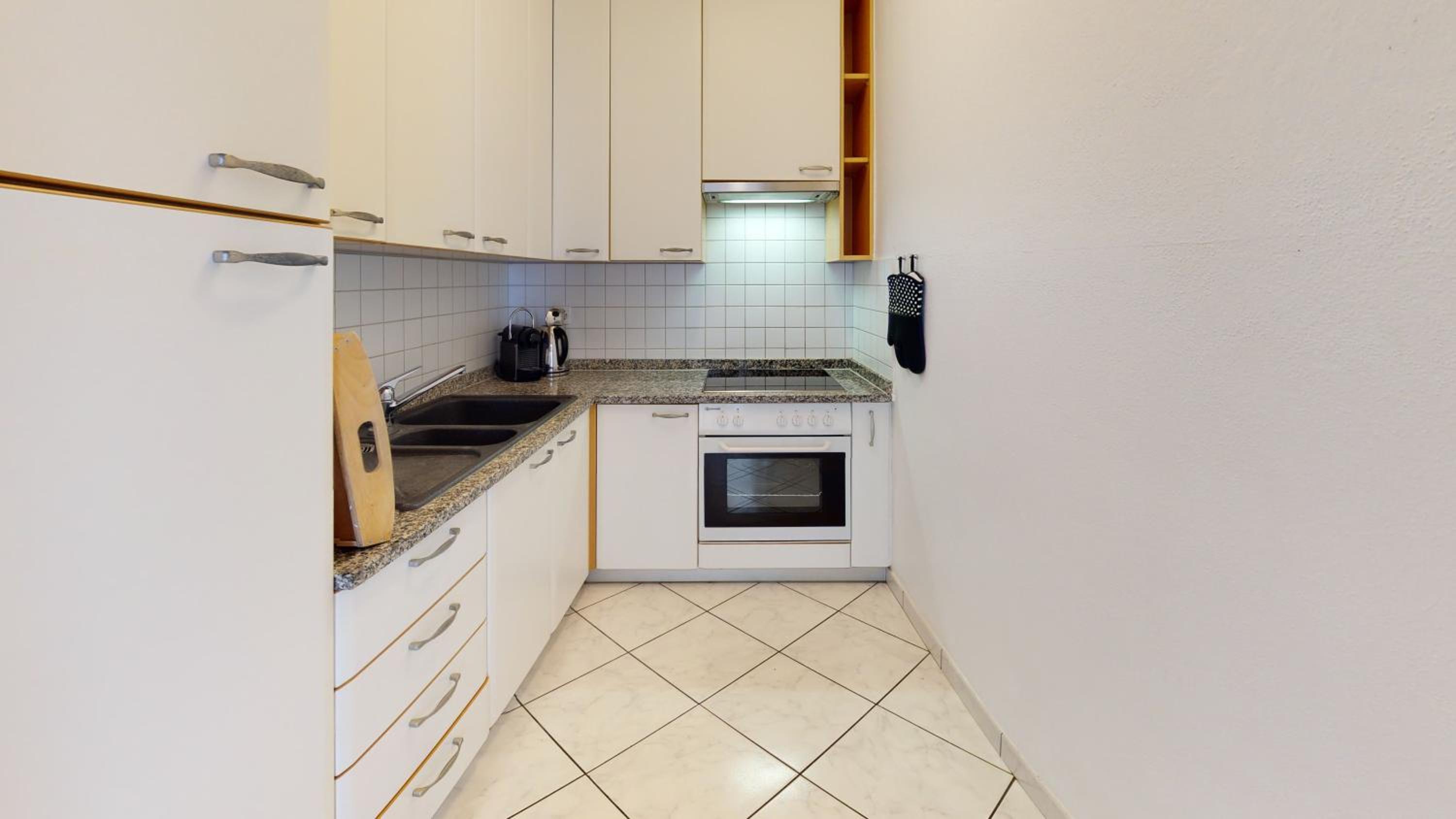 One-Bedroom Apartment With Lake View photo 3