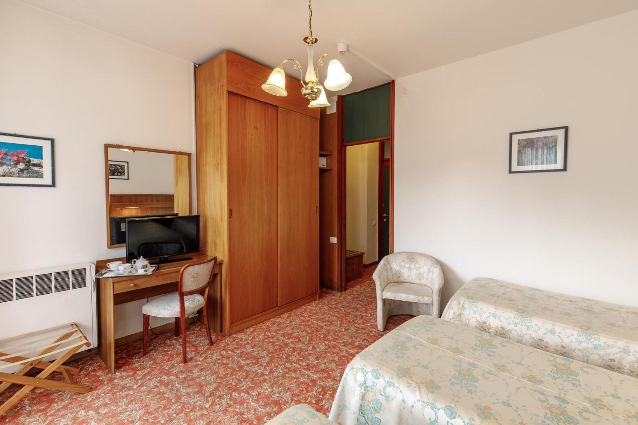 Classic Quadruple Room