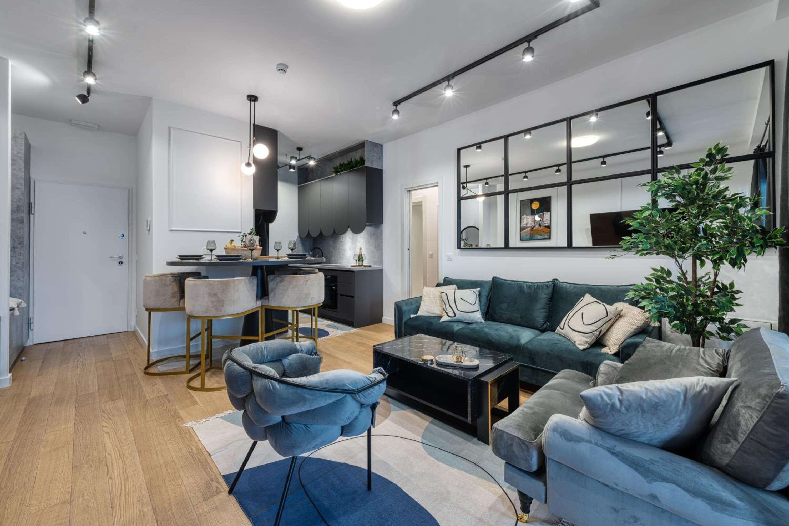 One-Bedroom Apartment