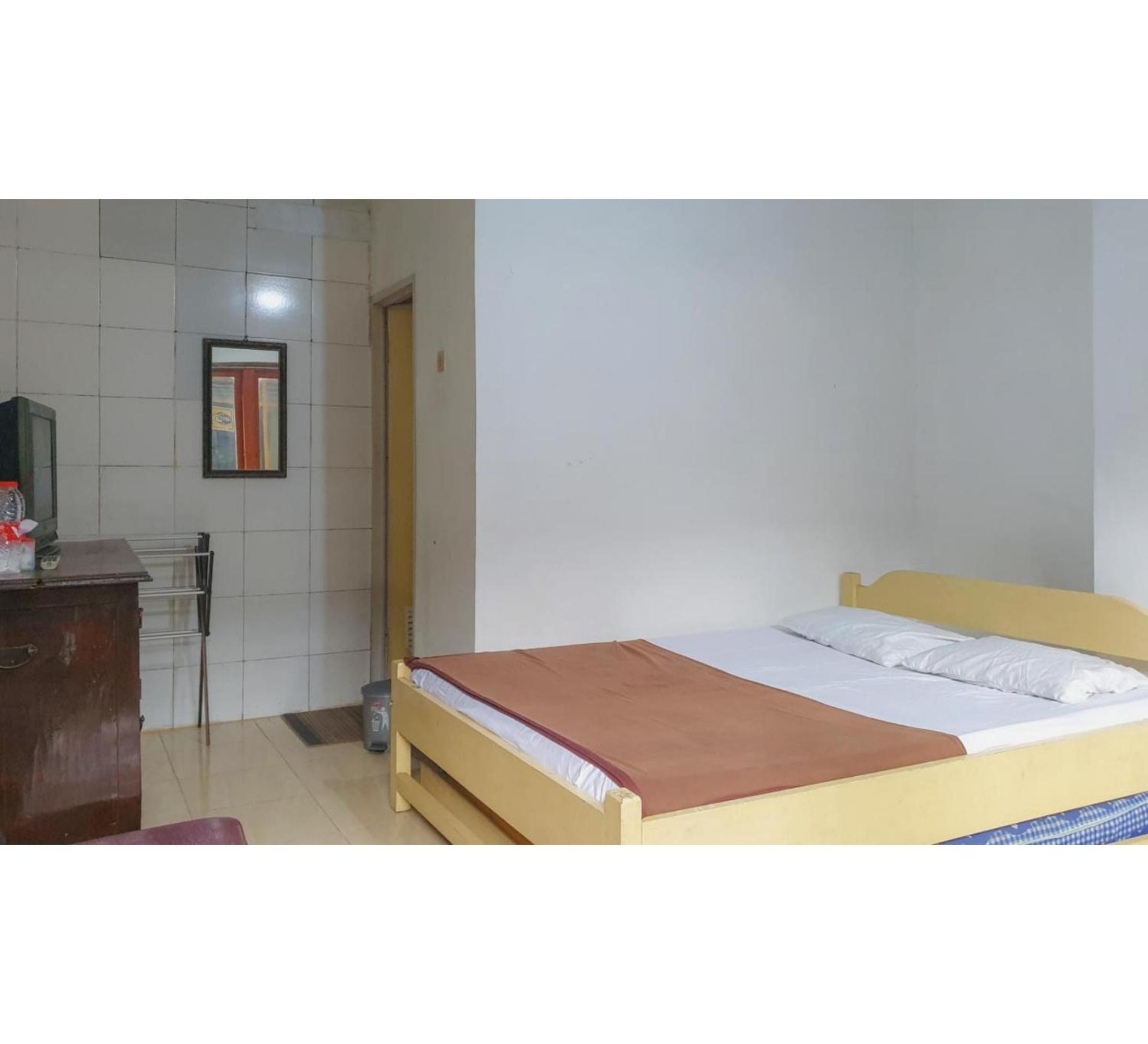 Standard Double Room - Photo 2