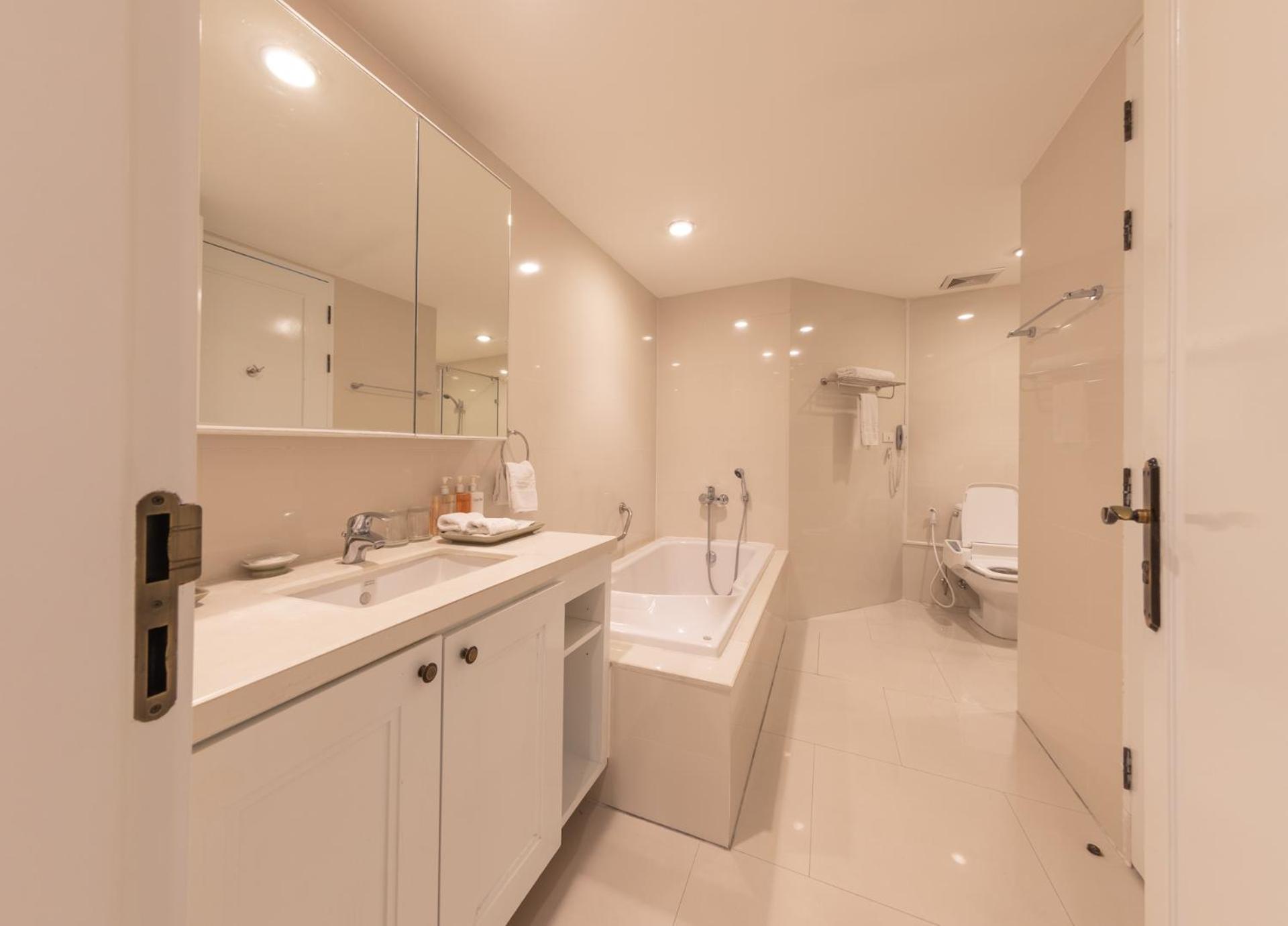 Suite with River View photo 2
