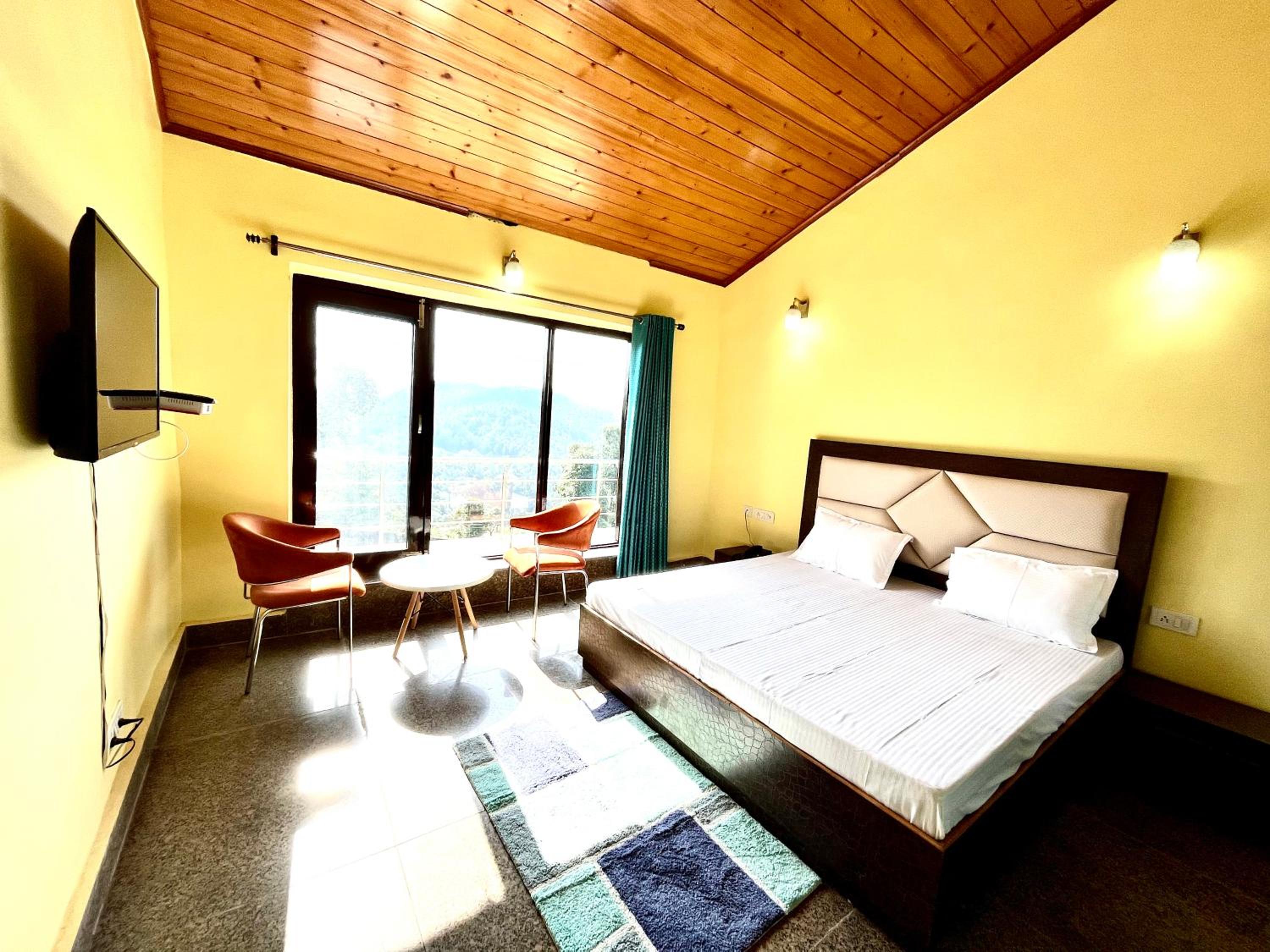 Deluxe Family Suite photo 3