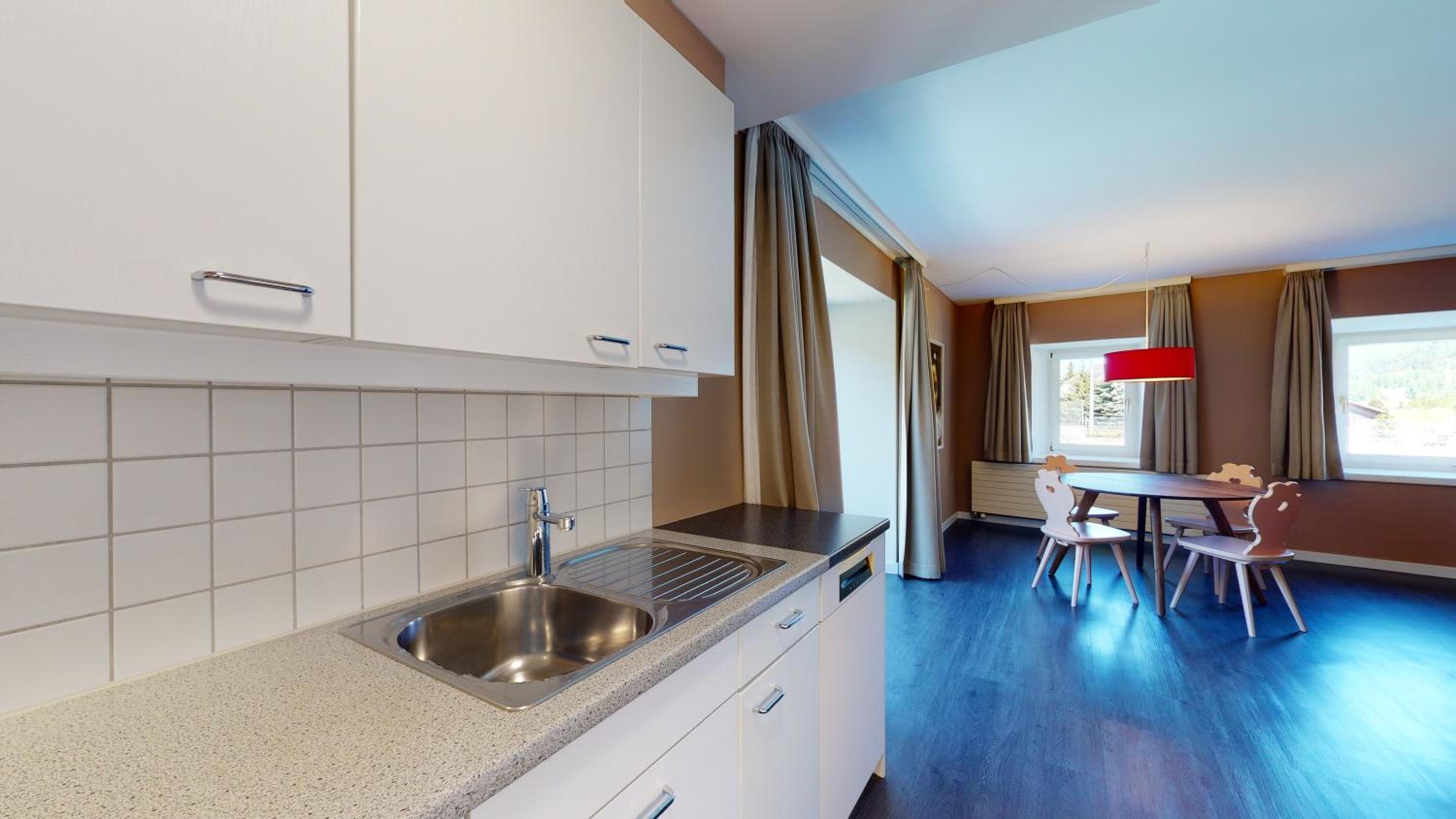 Modern One-Bedroom Apartment photo 3