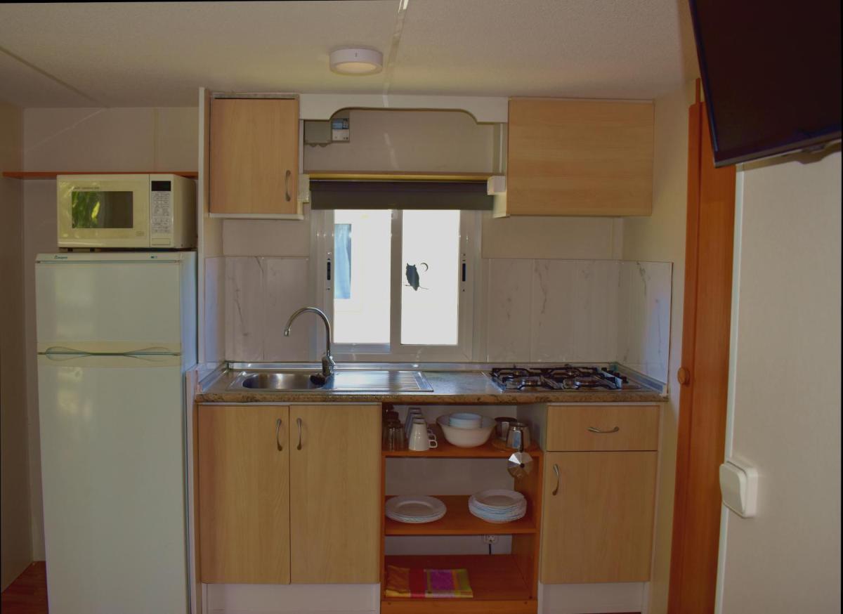Mobile Home photo 3
