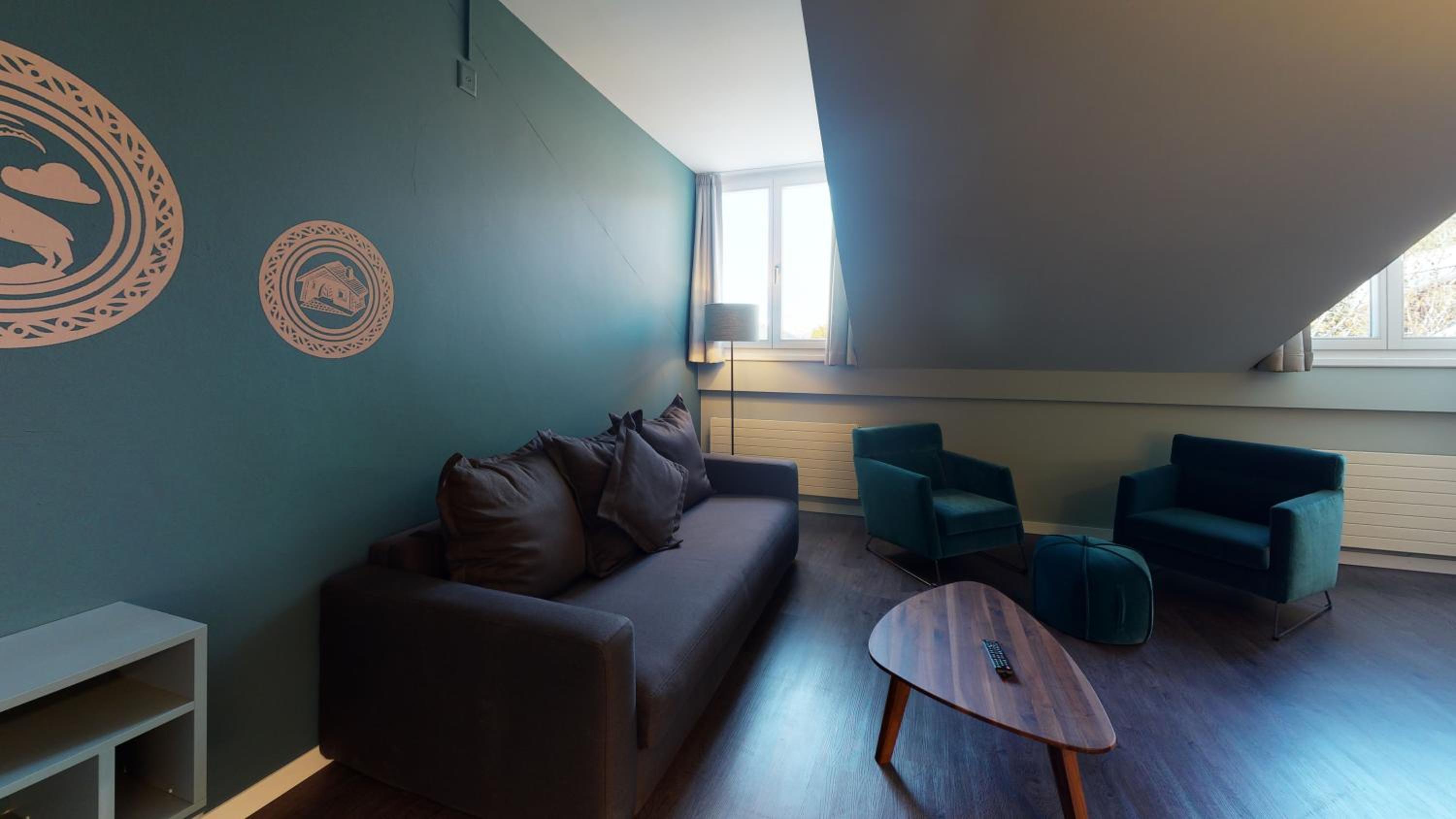 Modern Two-Bedroom Apartment photo 1