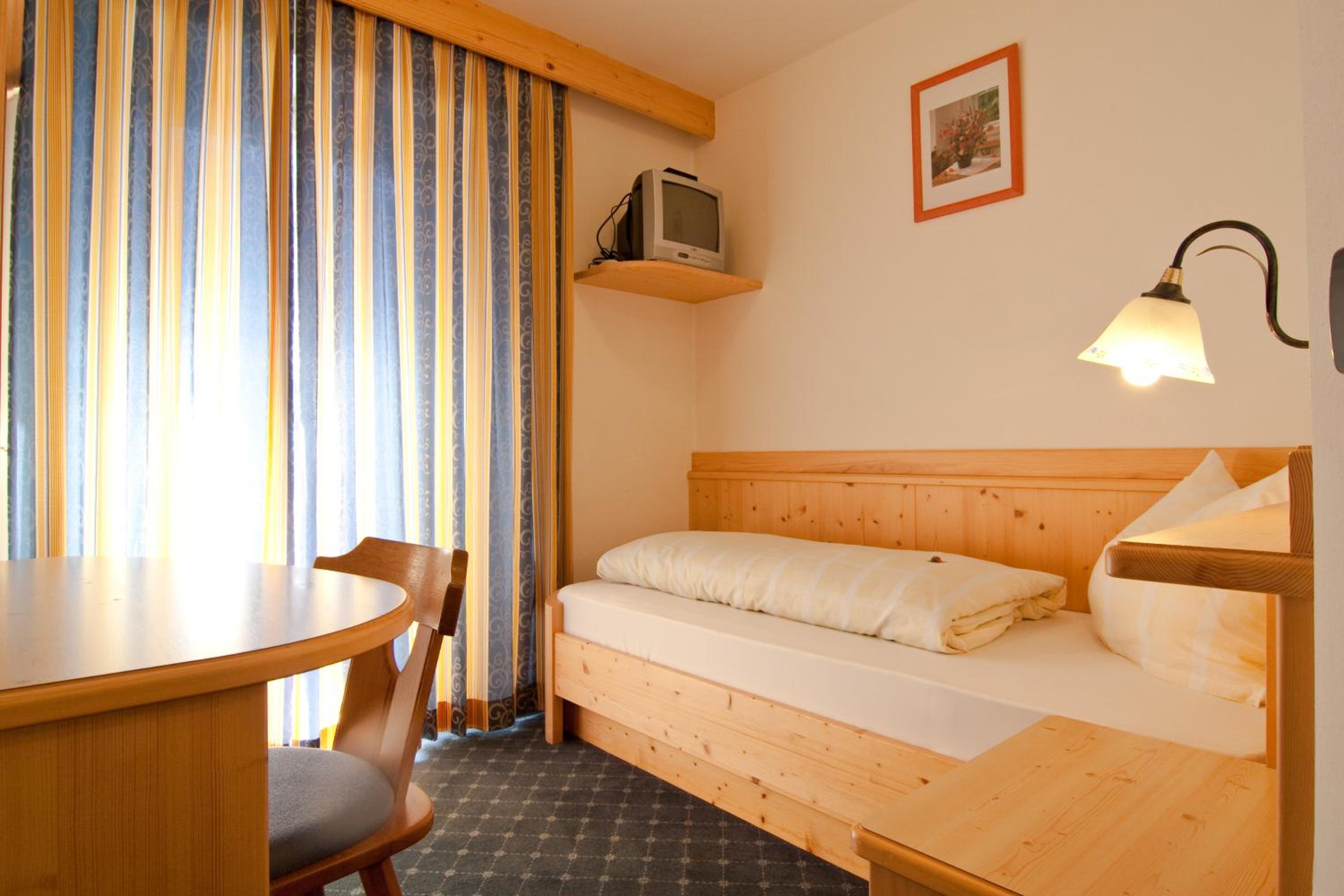 Single Room with Balcony photo 1