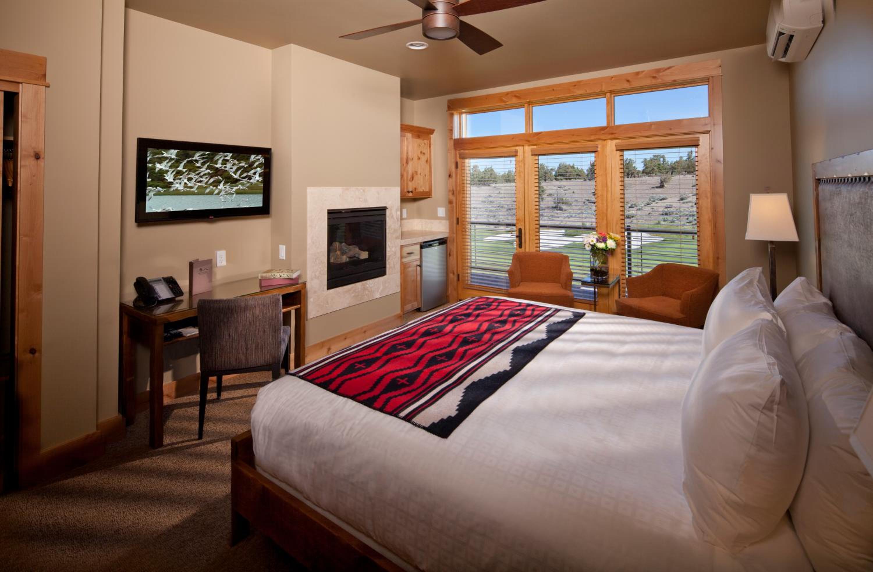 Three-Bedroom Cabin with Hot Tub - Photo 4