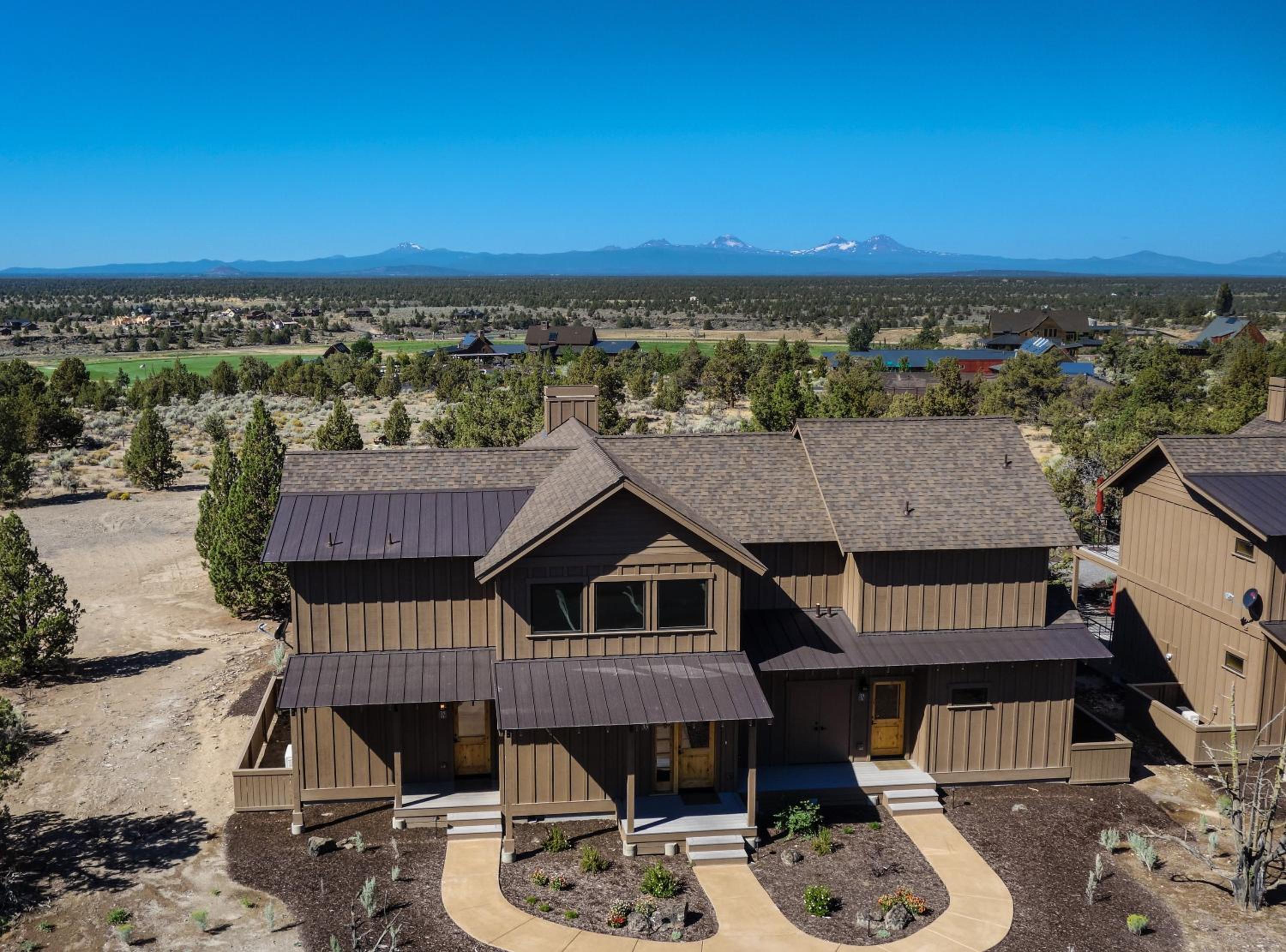 Four-Bedroom Cabin with Hot Tub - Photo 6