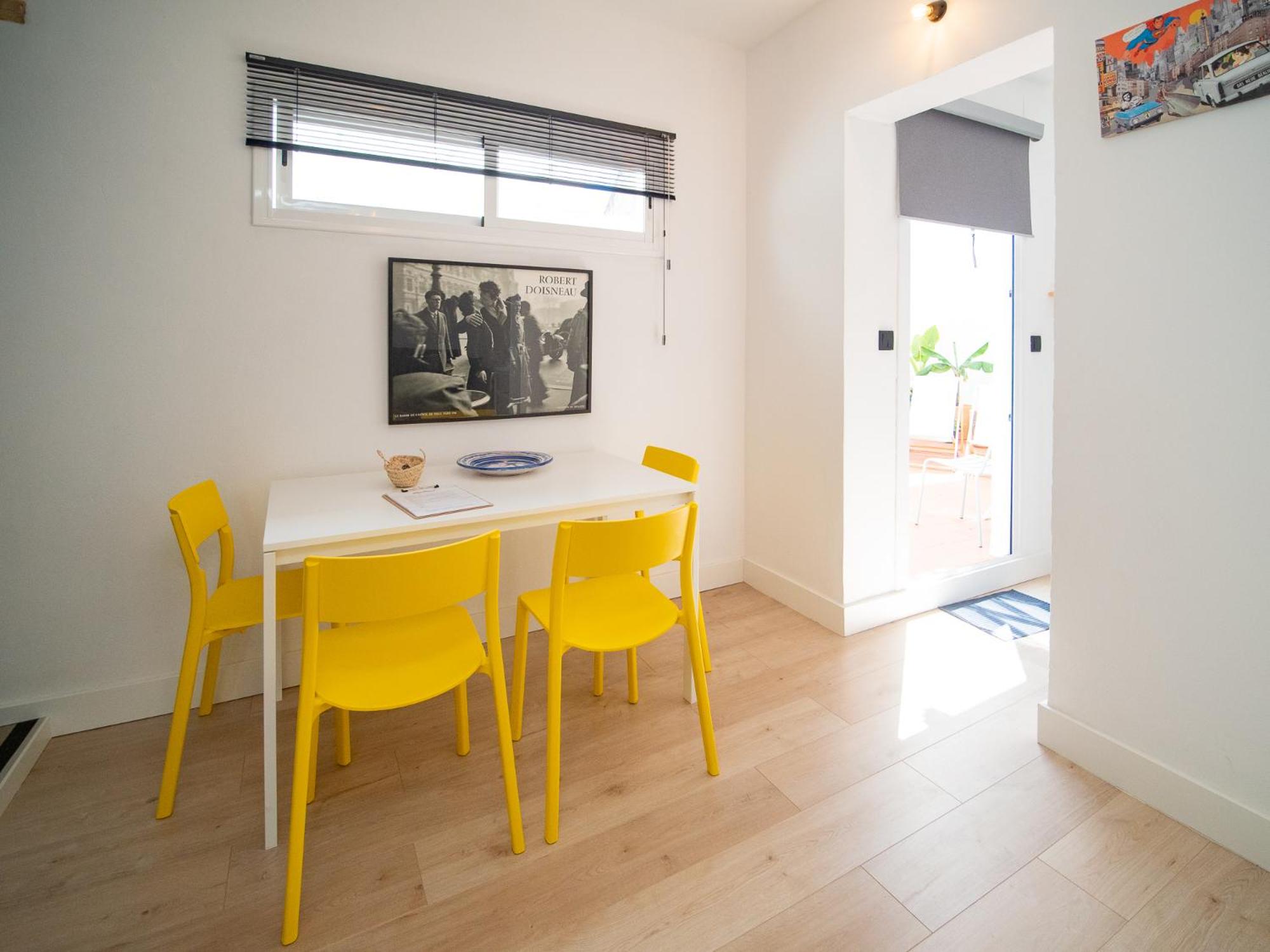 One-Bedroom Apartment - Photo 11