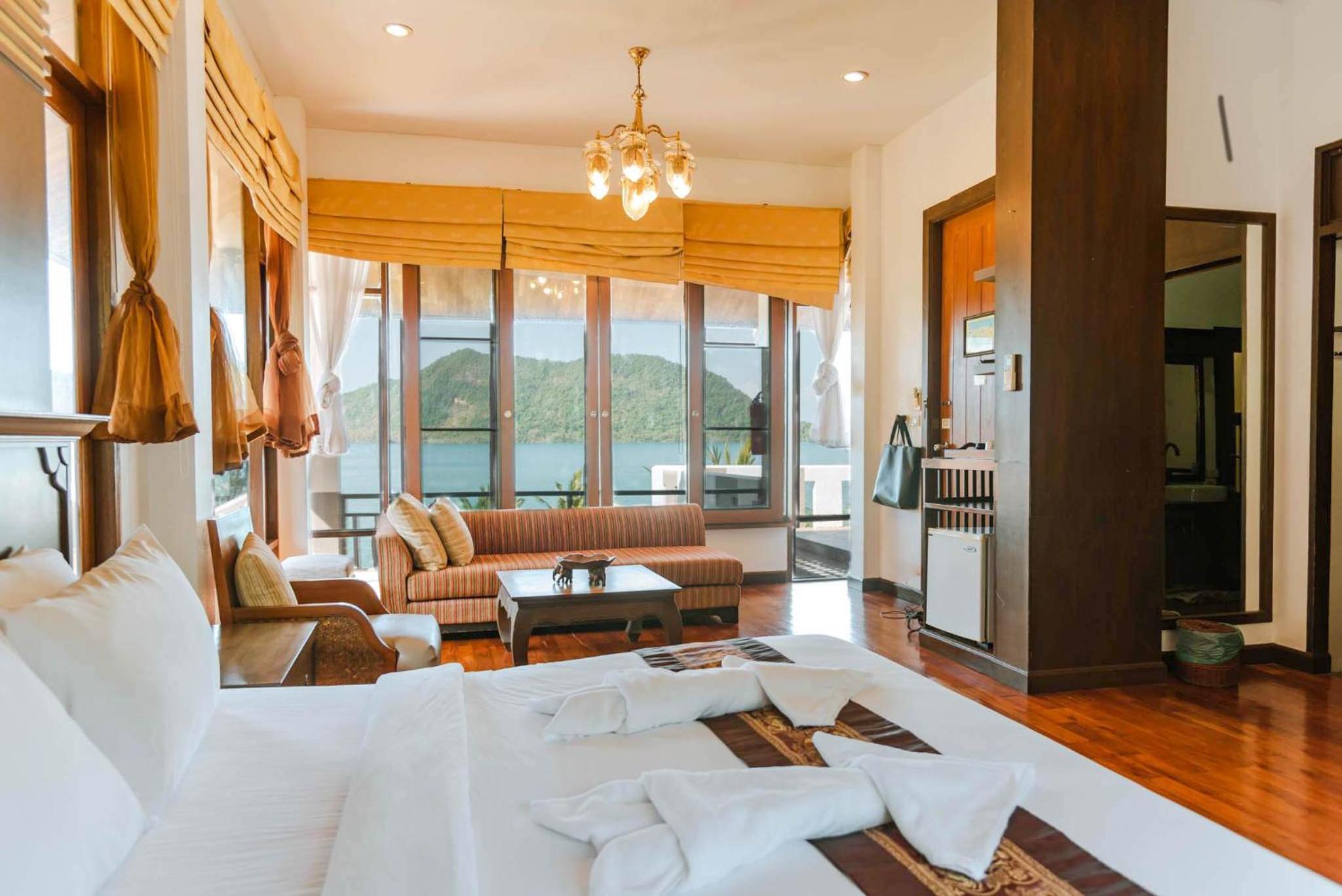 Two-Bedroom Villa - Photo 3