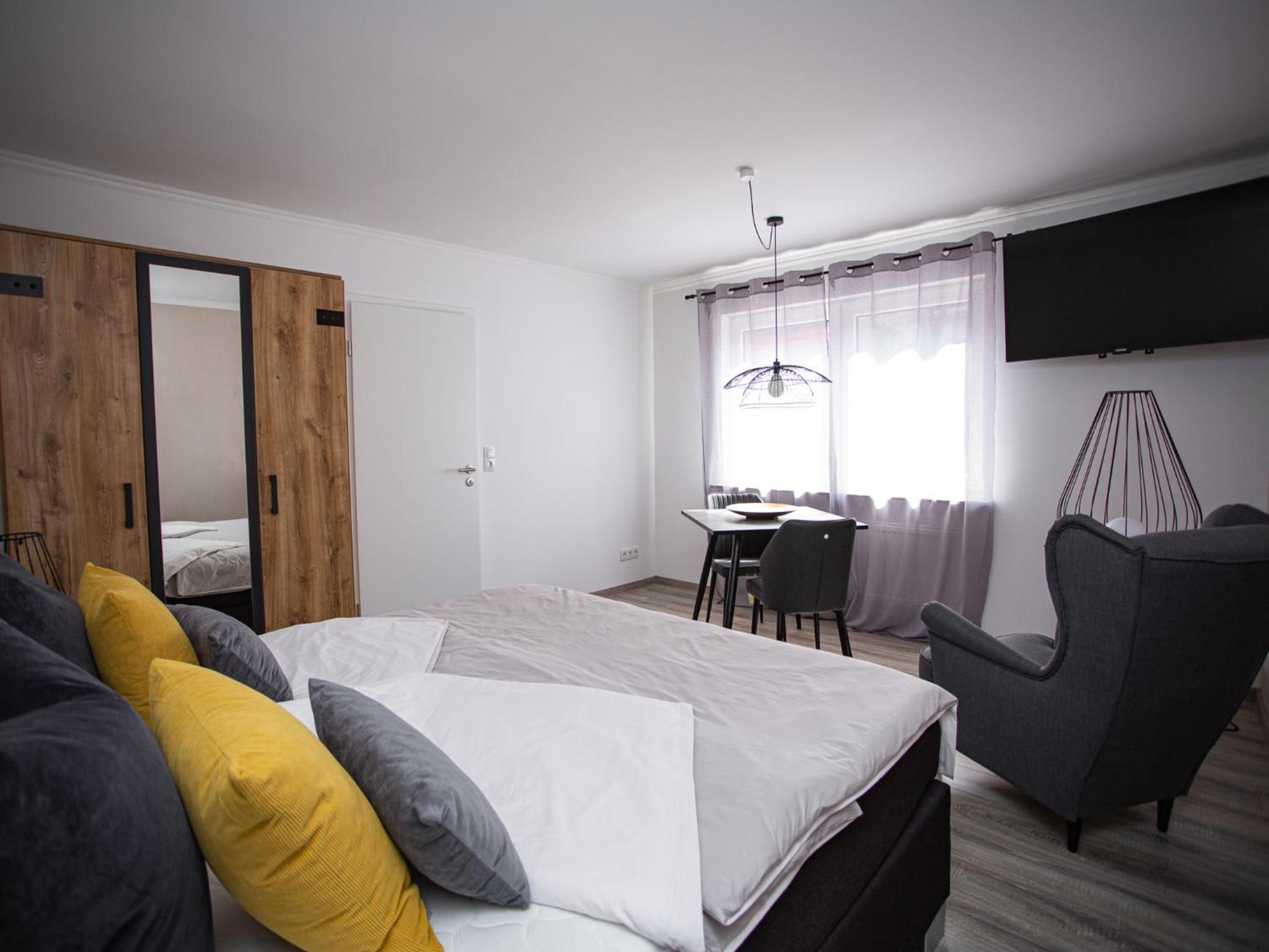 Apartment photo 2