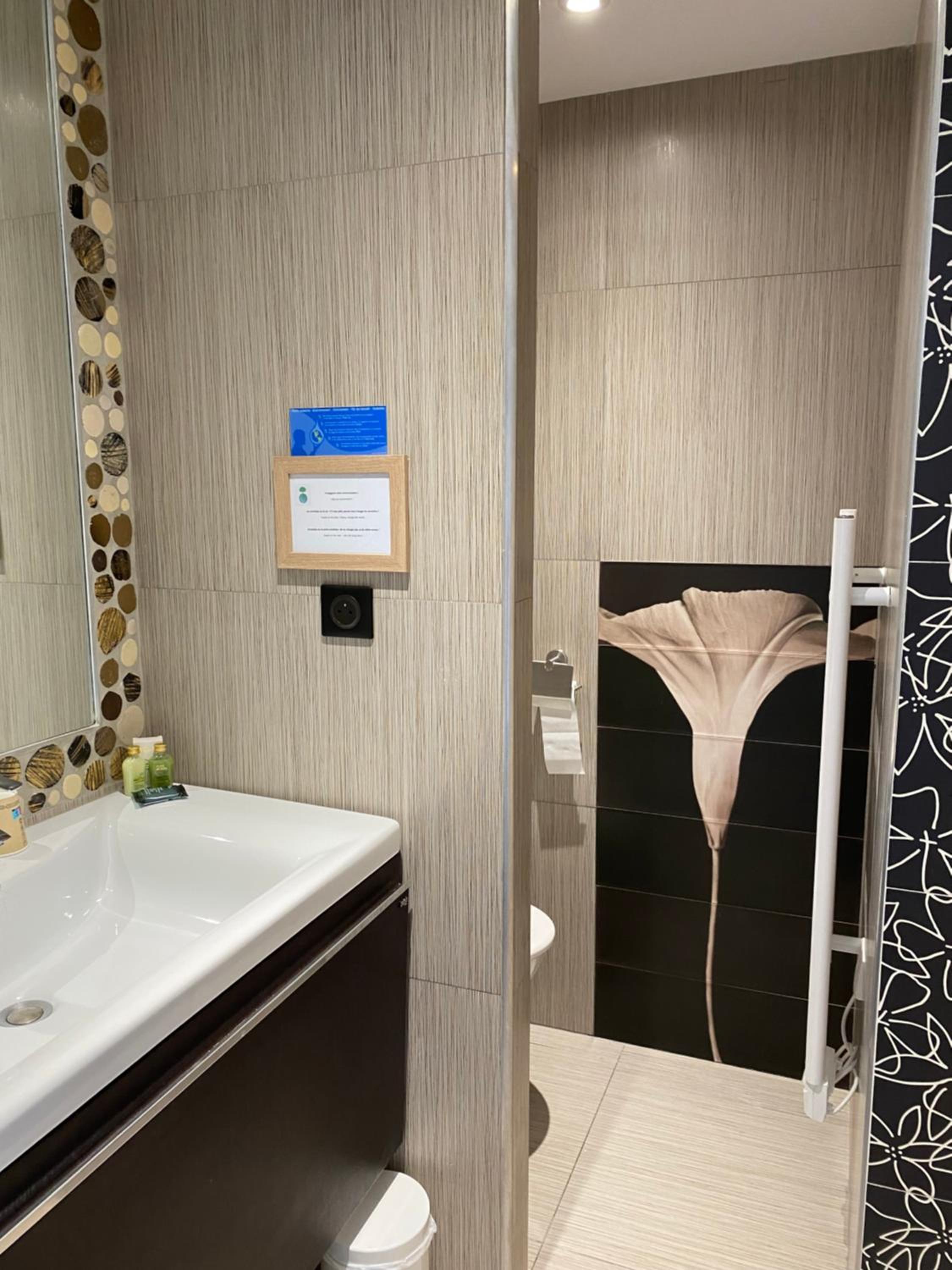 Comfort Double Room with Sea View - Upper Floor photo 3