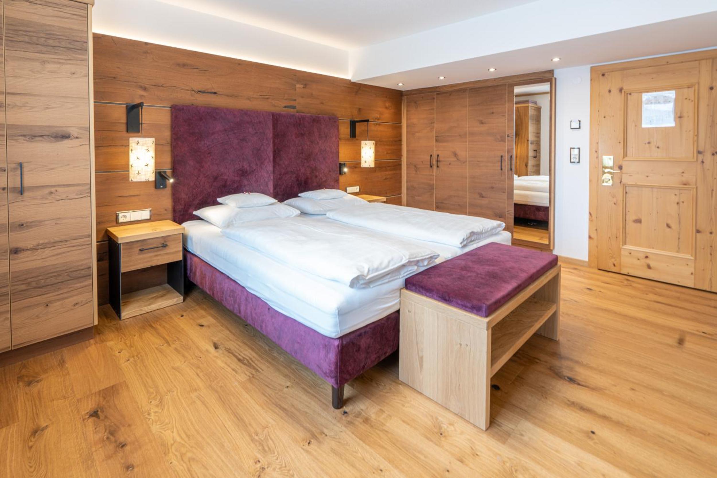 Deluxe Junior Suite - Photo 4
