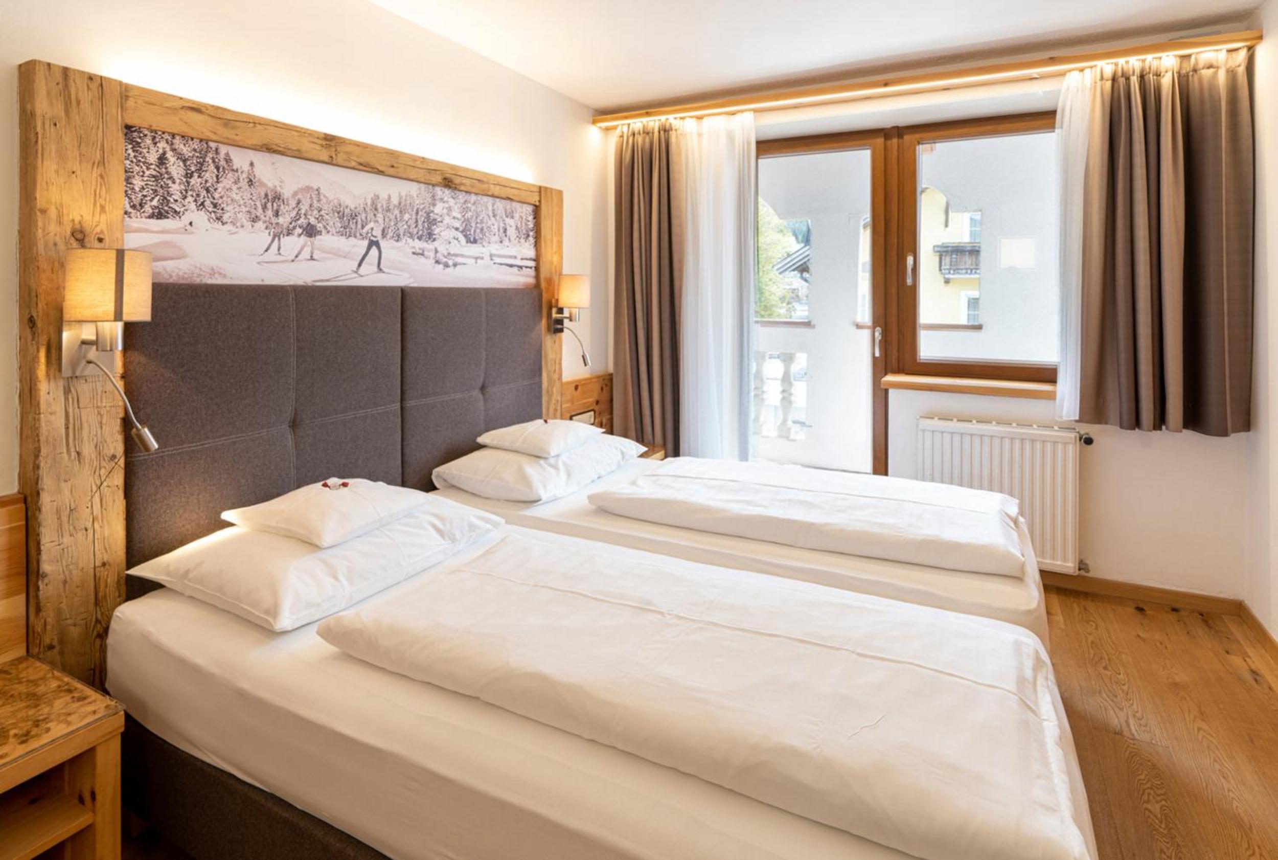 Superior Double Room with Balcony - Photo 7