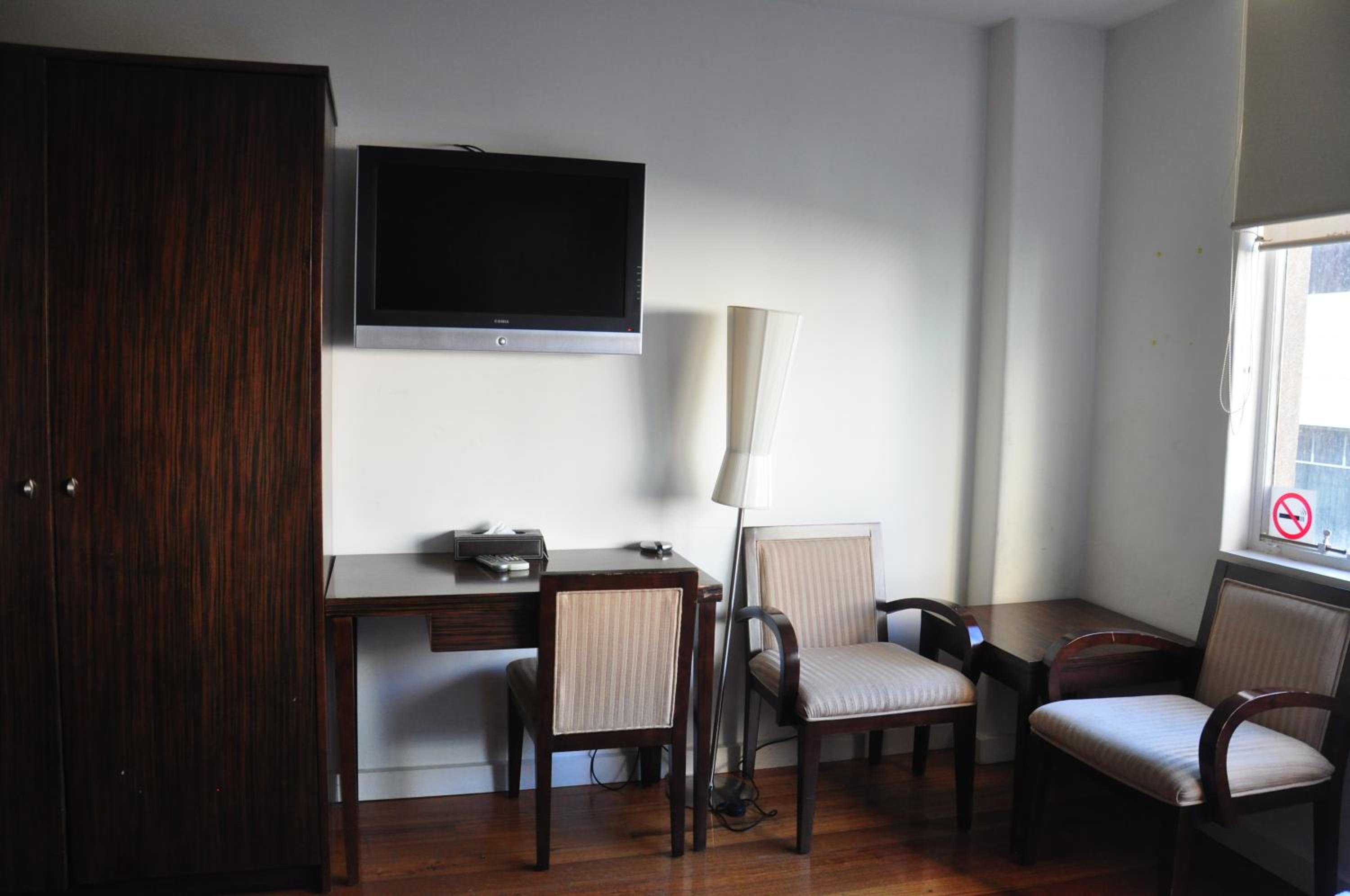 Deluxe Studio Apartment - Photo 4