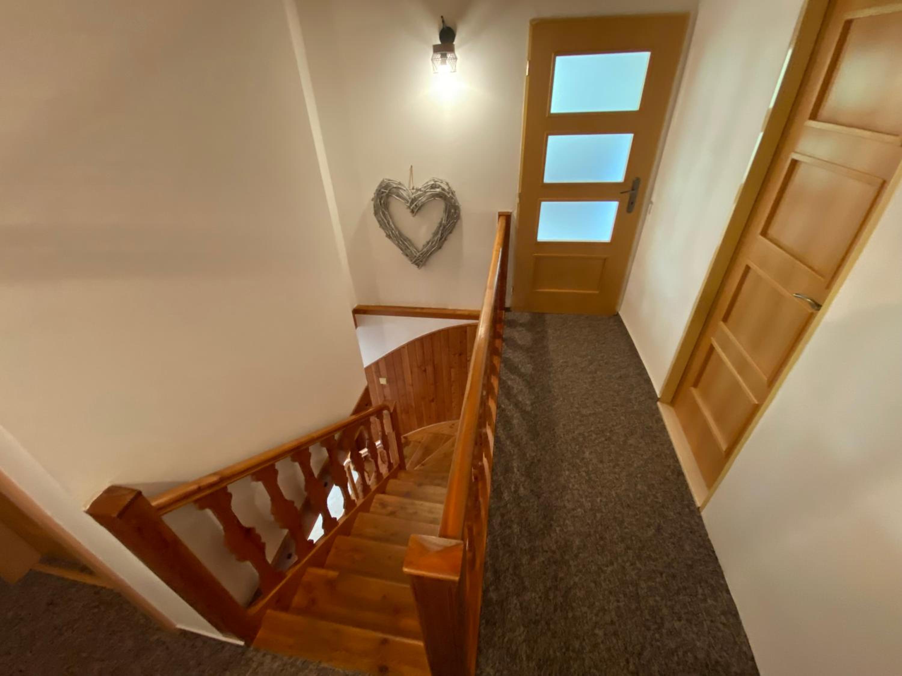 Four-Bedroom House photo 3