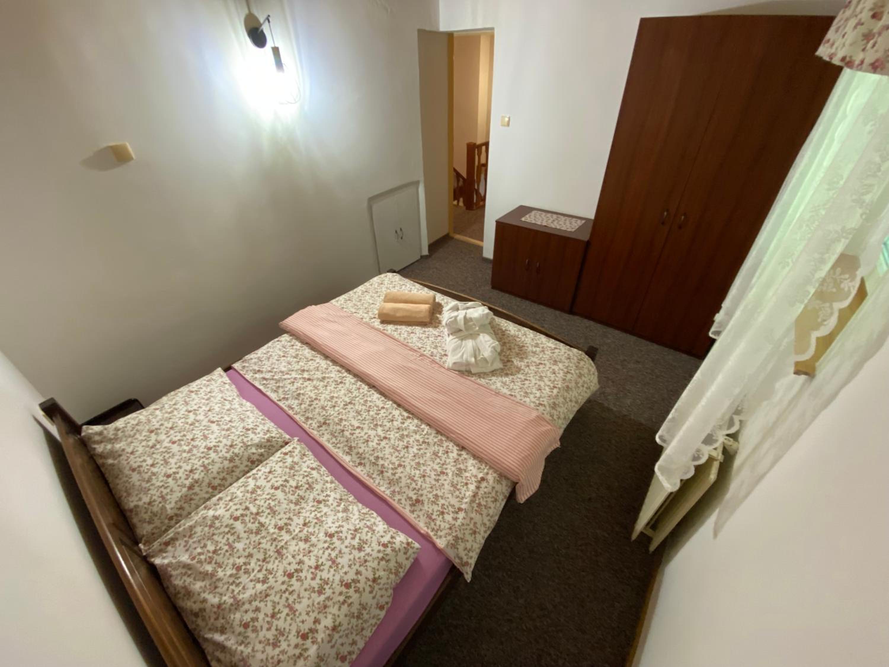 Four-Bedroom House photo 2