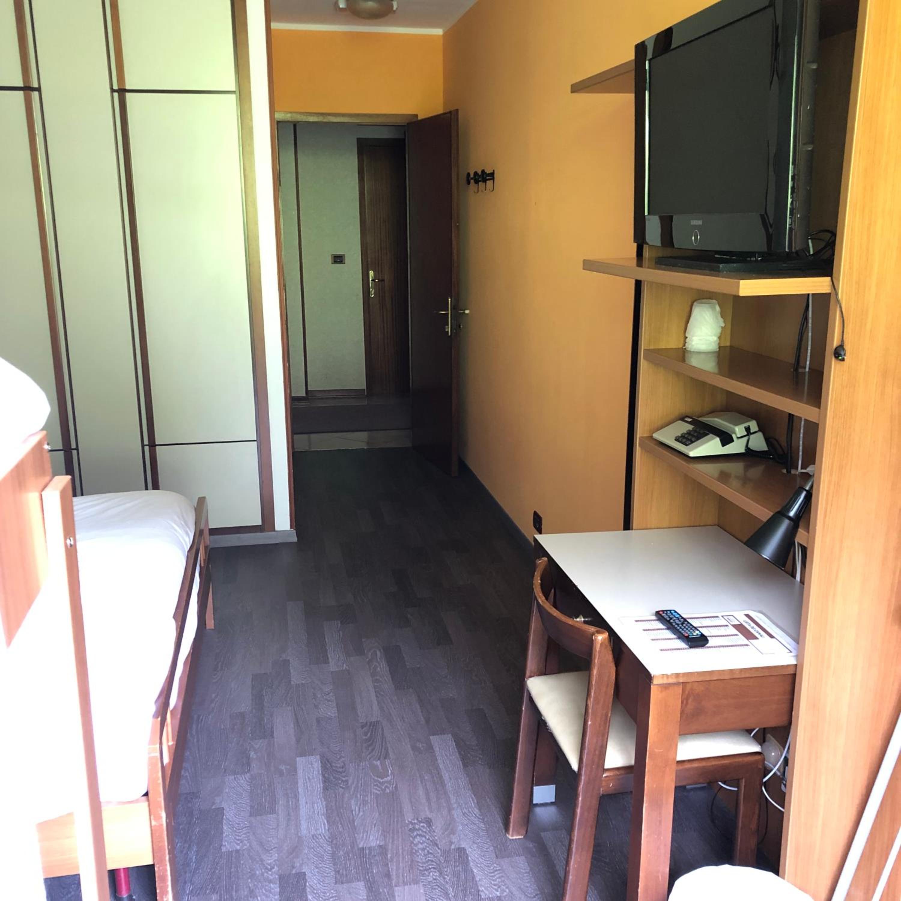 Double Room with Balcony photo 3
