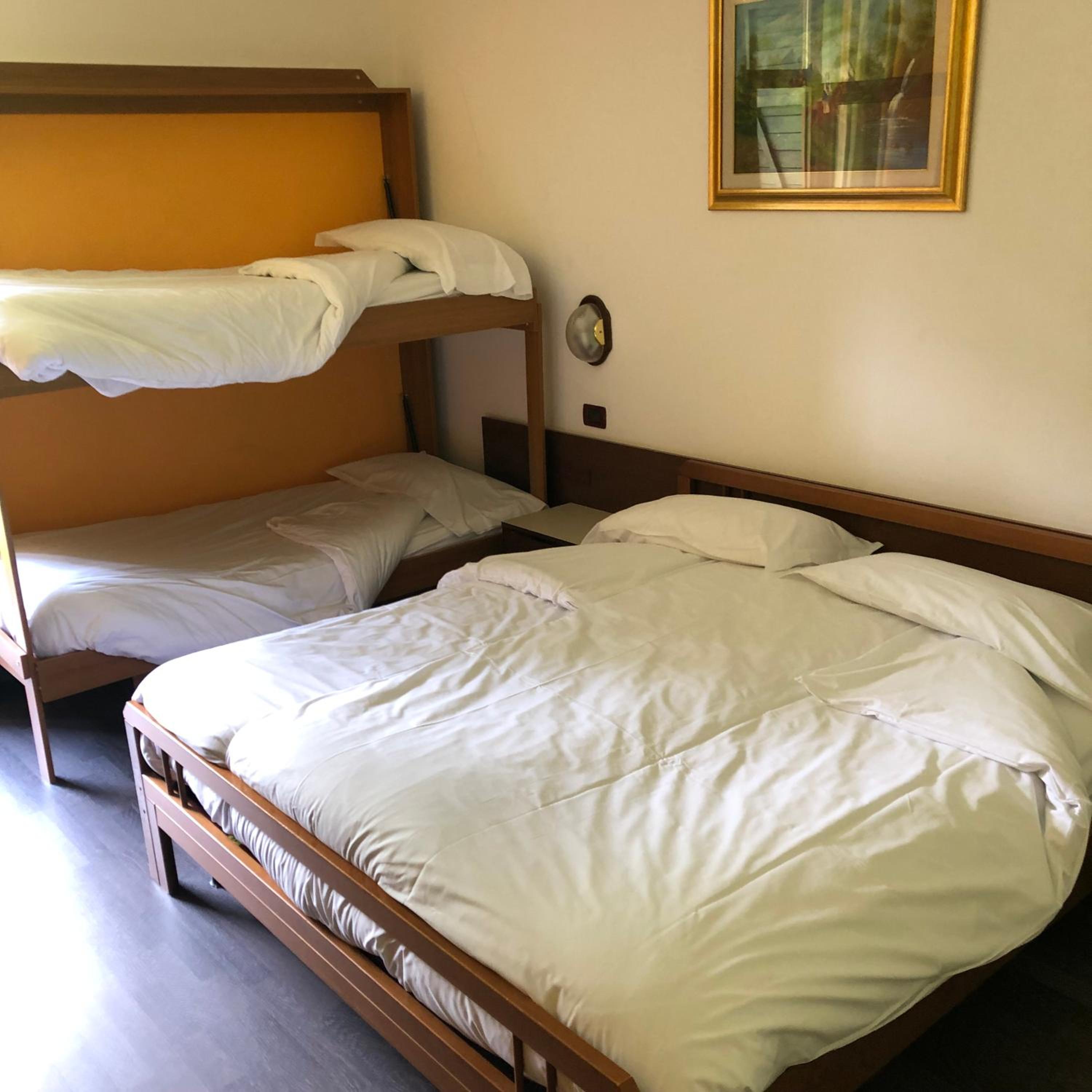 Quadruple Room with Balcony photo 1